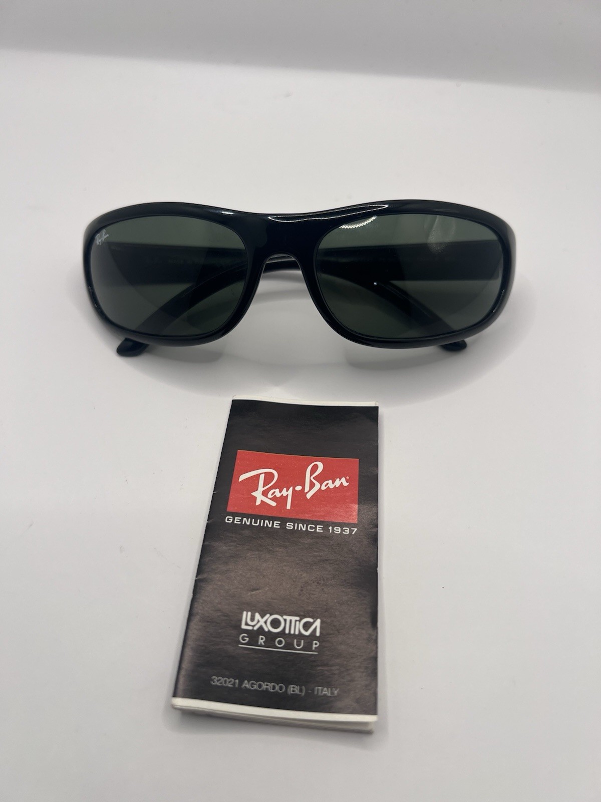 Ray-Ban RB4033 601S48 60mm Rectangular Polarized Sunglasses – Black With Case