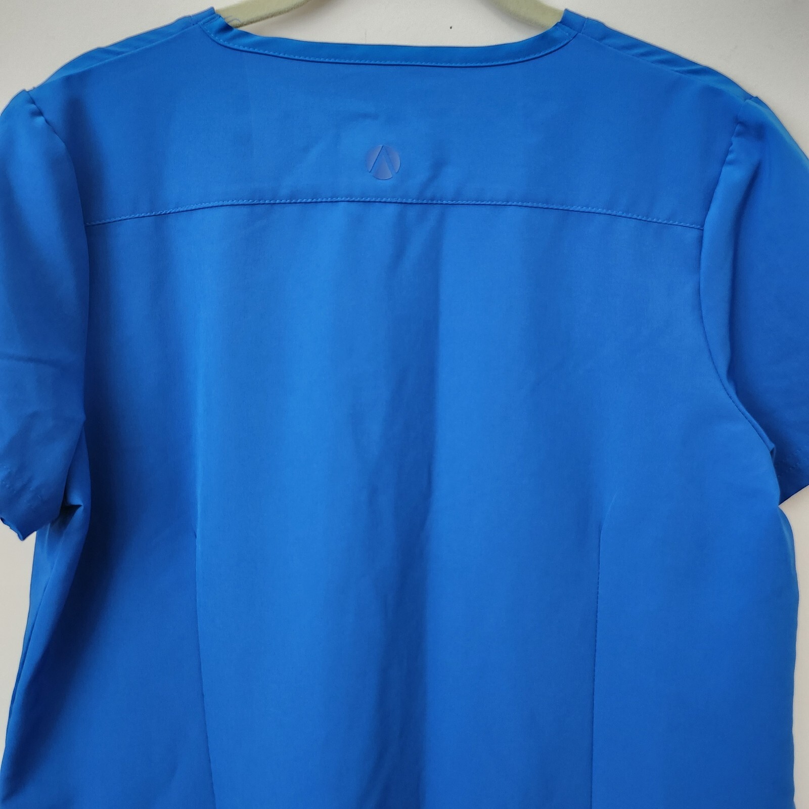 ADAR Addition Medical V-Neck 2 Front Pockets Blue Top M