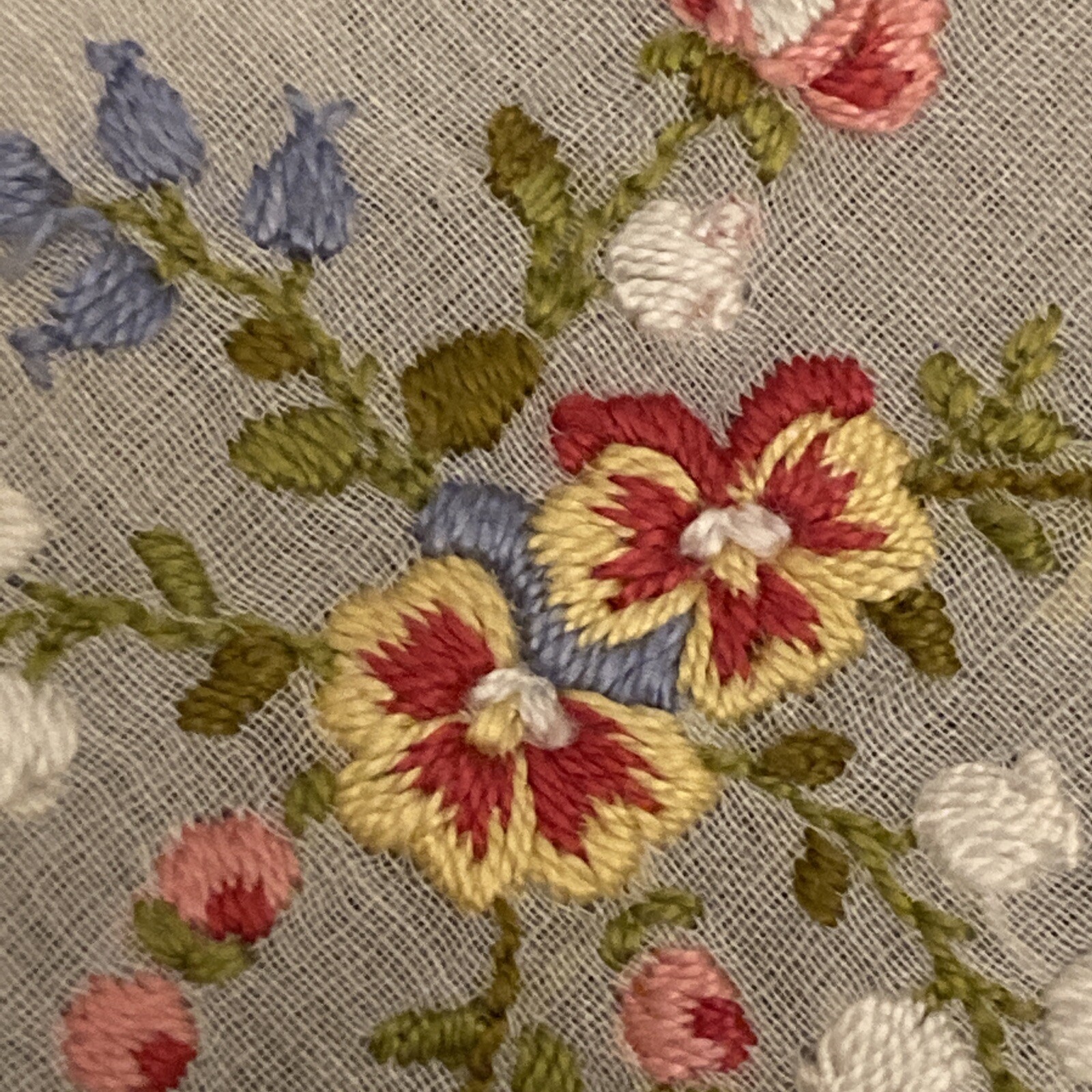 VINTAGE HANKY Handkerchief EMBROIDERY Flowers 12.5” X 12.5”