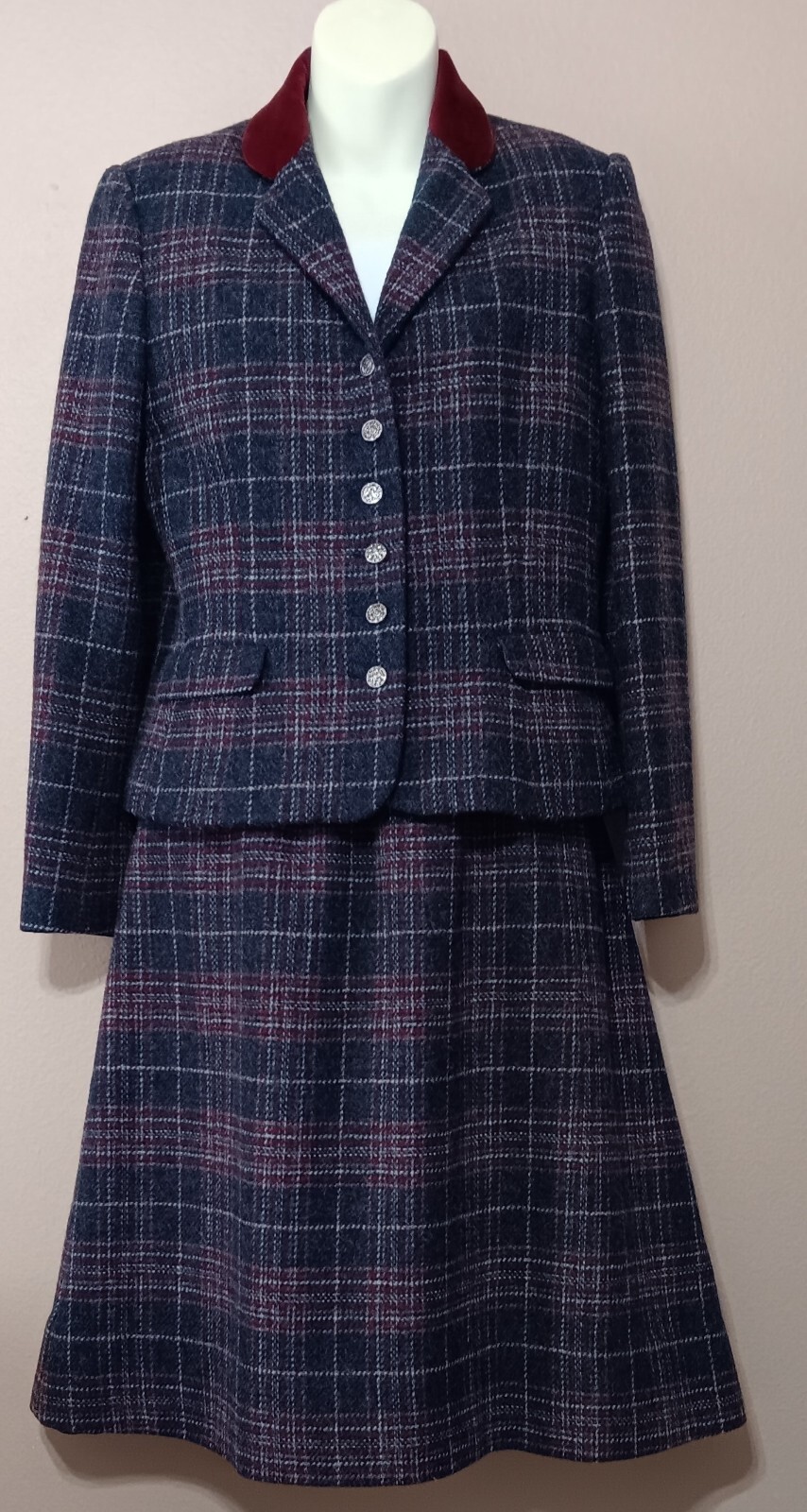 Vintage Womens Intuitions Gray/Burgundy Plaid Wool Suit Jacket/Zip Skirt Sz S/M?