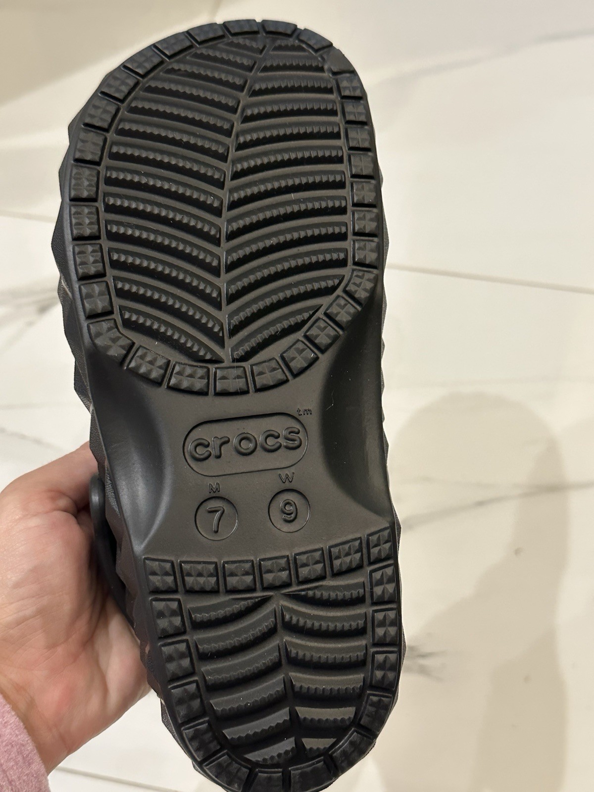NWT Crocs Geometric Fur Lined Slip-on Shoes, Black W9 / M7