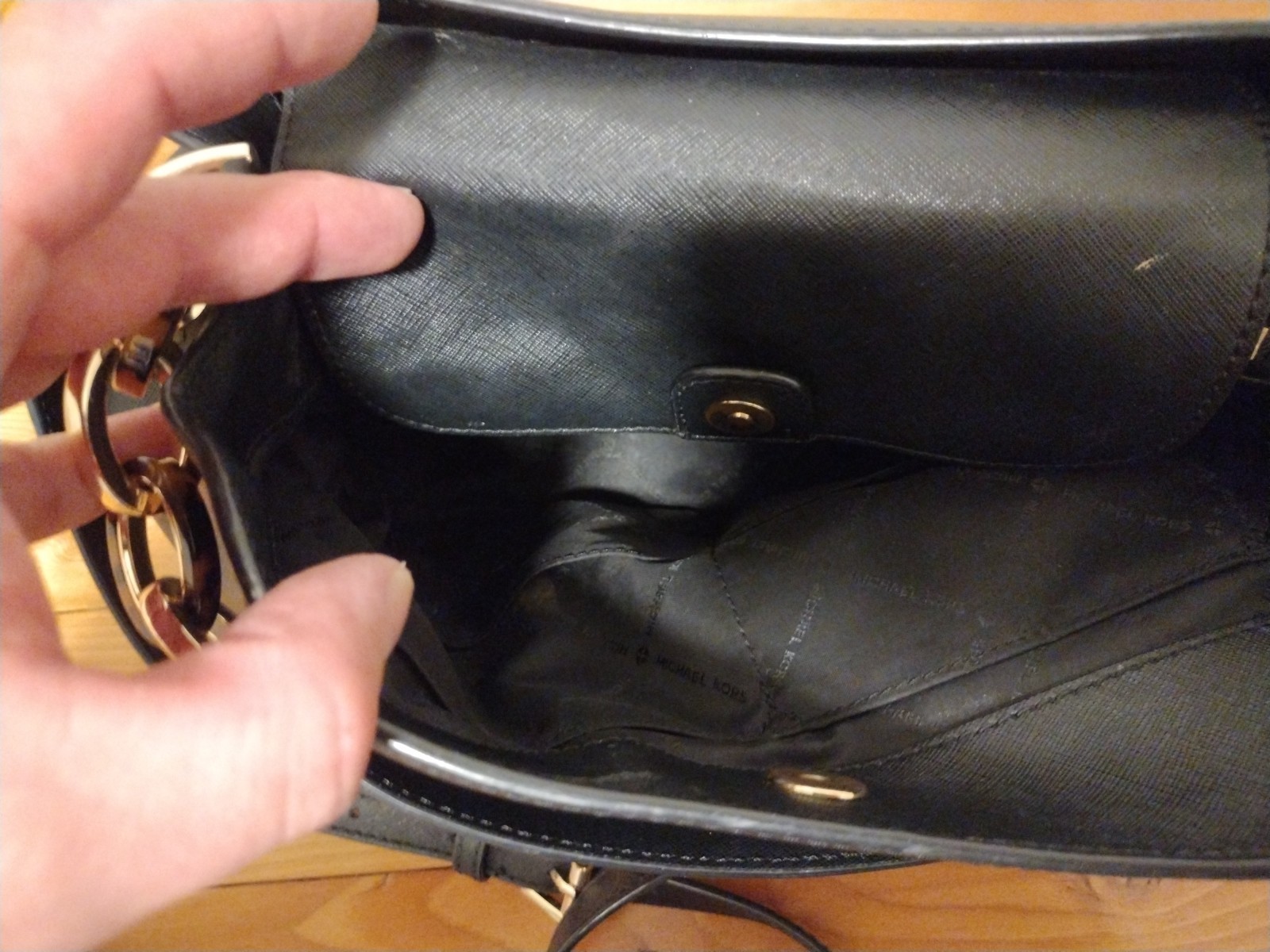 Michael Kors Medium Savannah Satchel Black Saffiano Leather Handbag Crossbody