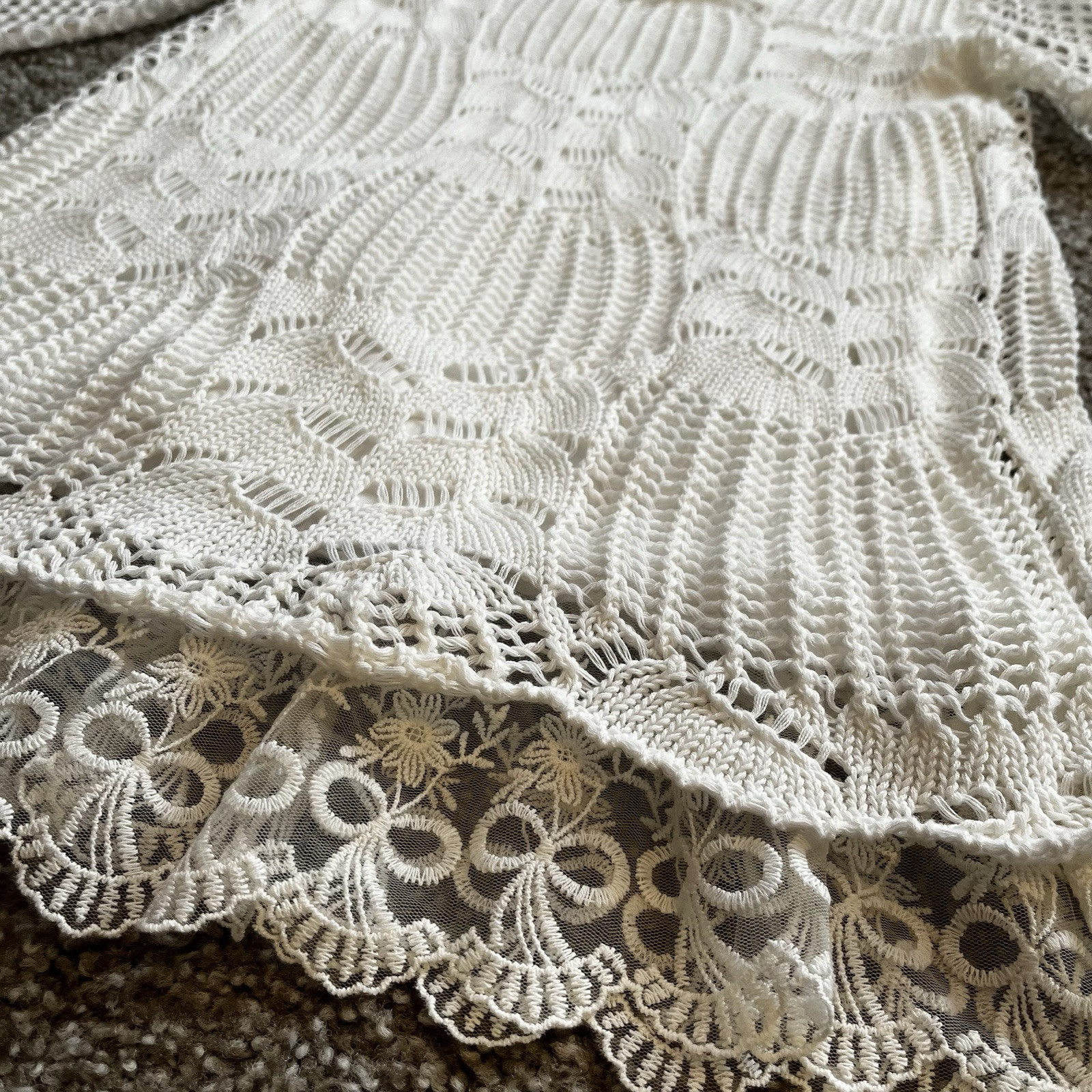 Crochet Lace Ruffle Top M White Cottagecore Lagenlook Boho Feminine 3/4 Sleeve