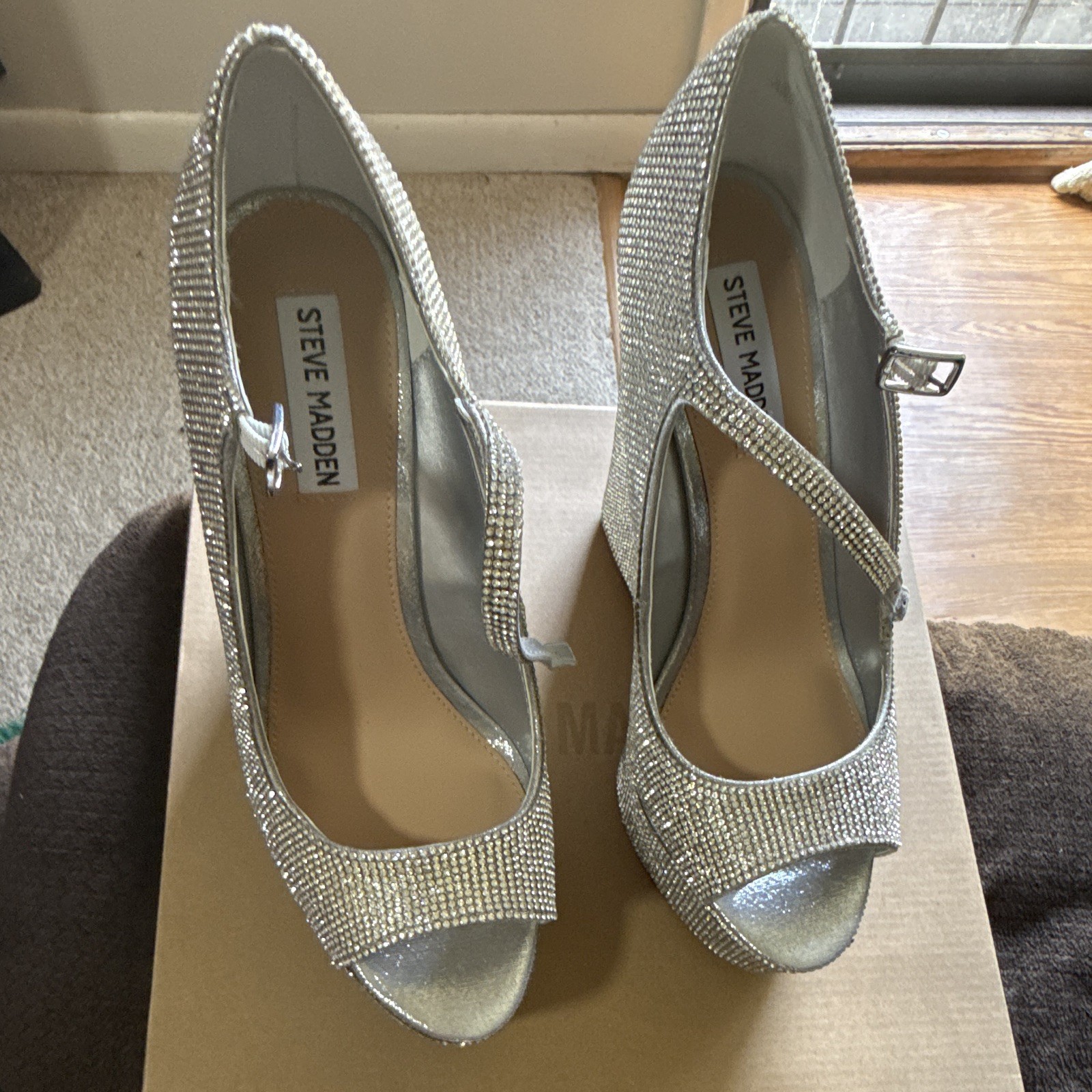 Steve Madden Silver Rhinestone Platform Wedge Open Toe Ankle Strap Heel 9