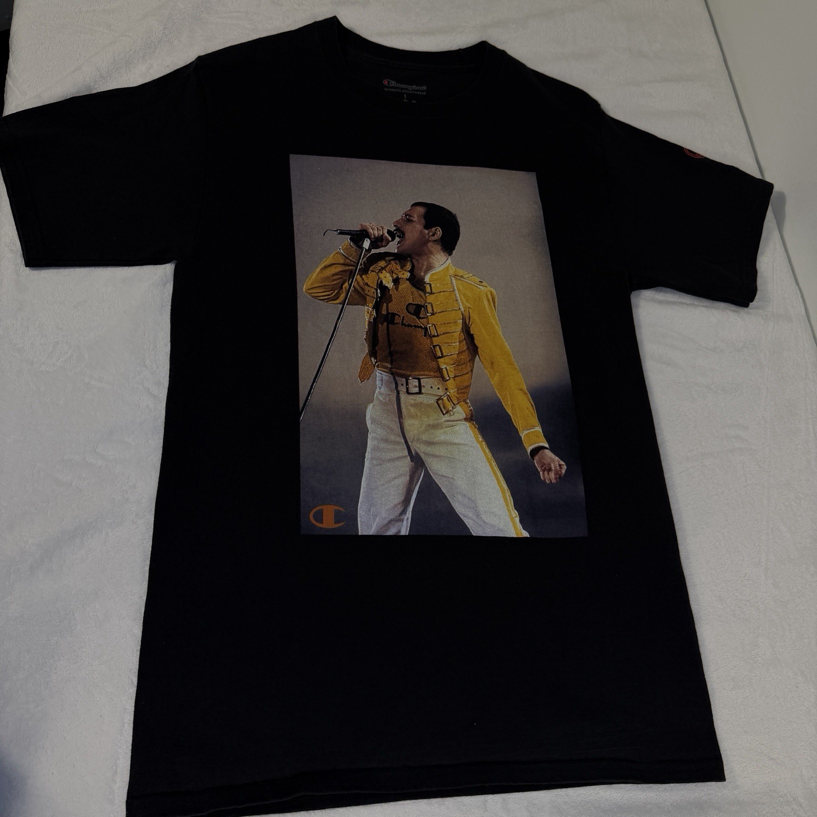 Queen Official Merch T-Shirt Men’s Size Small Black Champions Brand