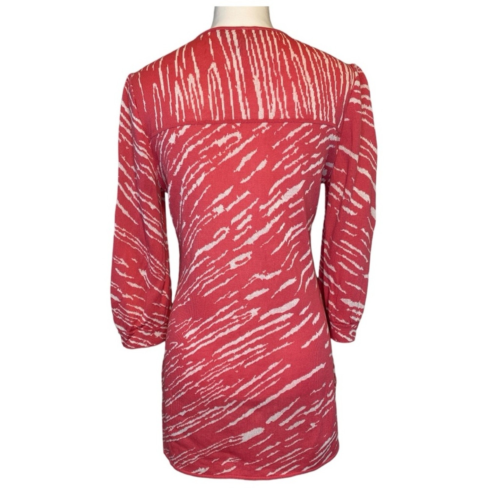 Ming Wang Pink & White Tiger Print Tunic Size XS Lace-up Neckline Resort Mature