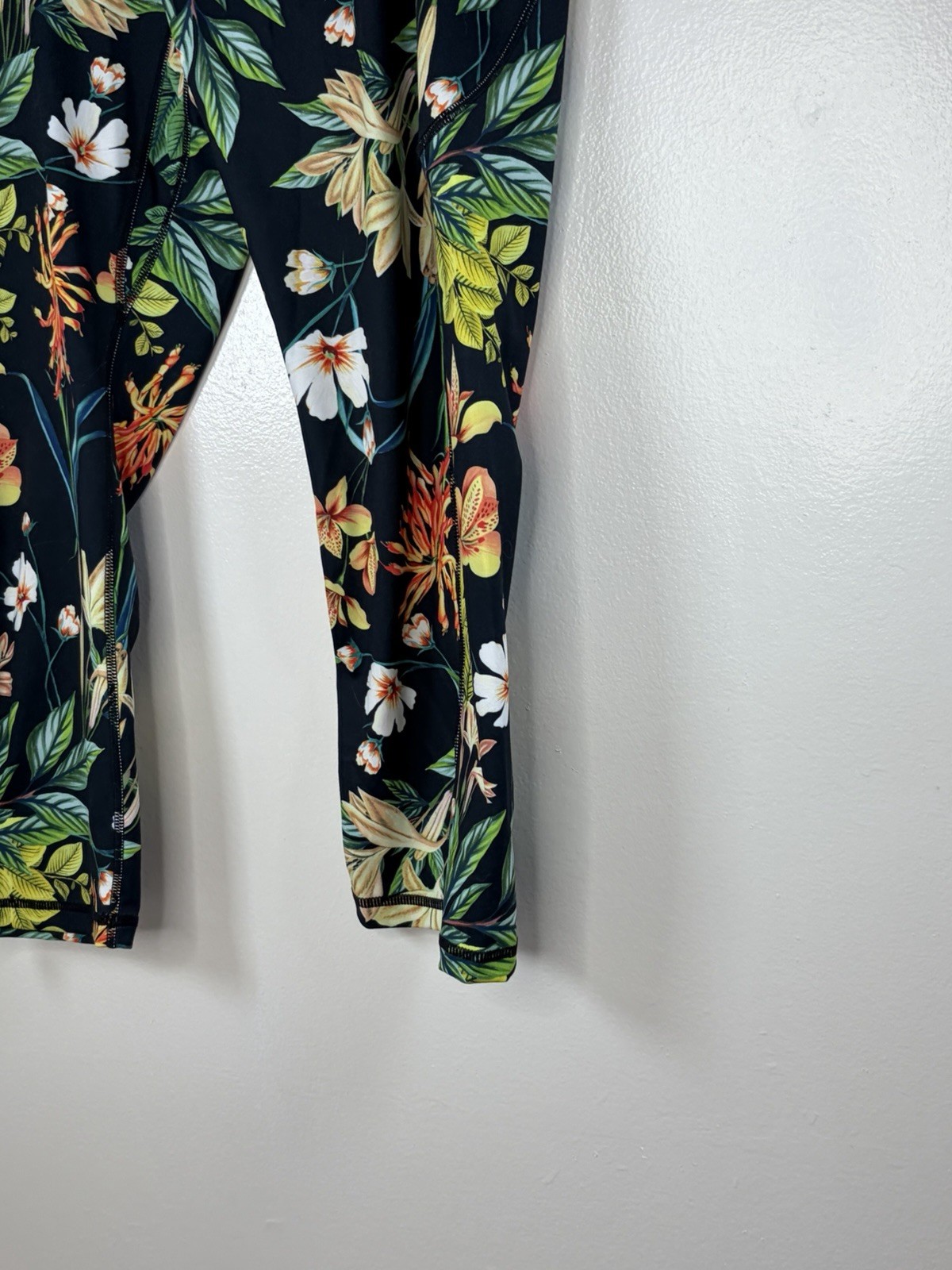 Ododos Black Green Tropical Cropped Leggings XL