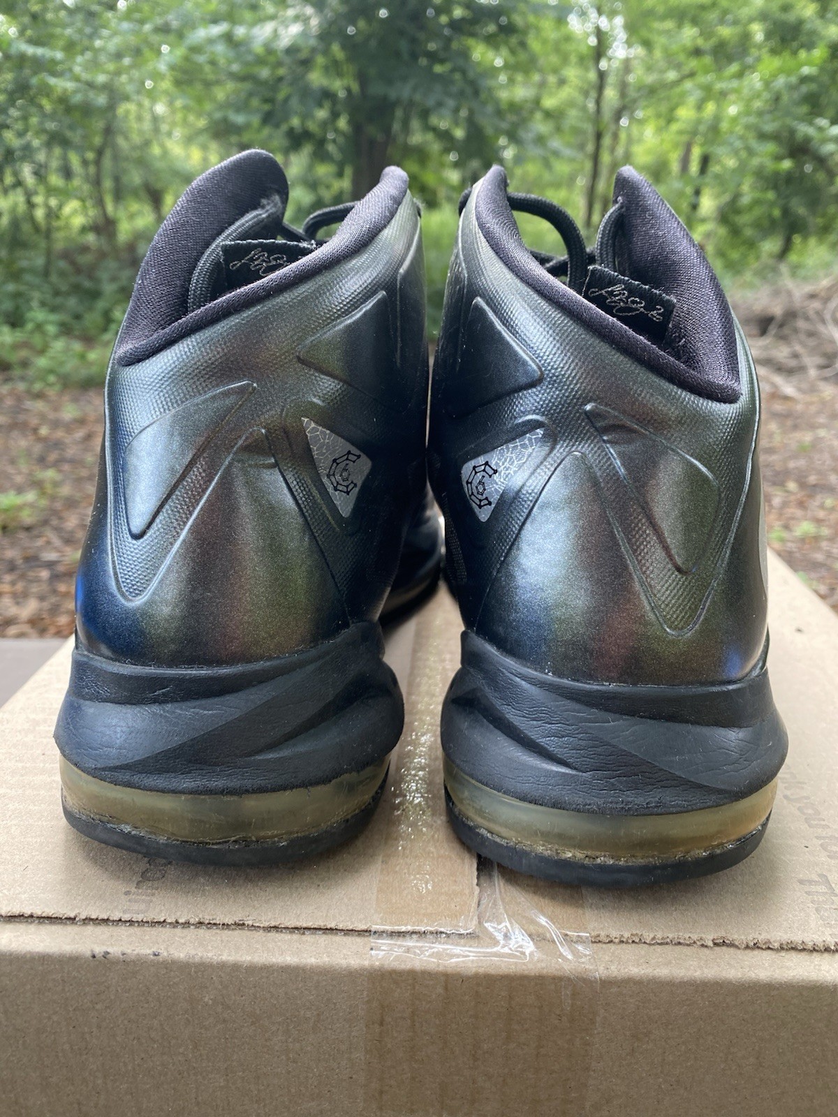 Nike LeBron 10 Carbon 541100001 Size 10.5 Men