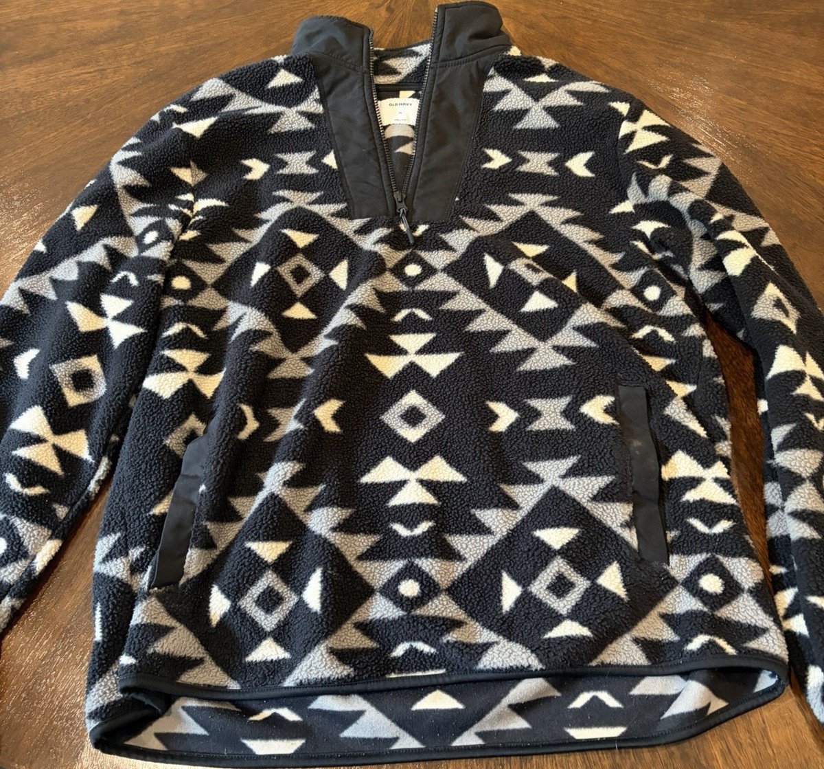 Old Navy Men’s XL Fleece 1/4 Zip Sweater Aztec Geometric Black Gray Mock Neck
