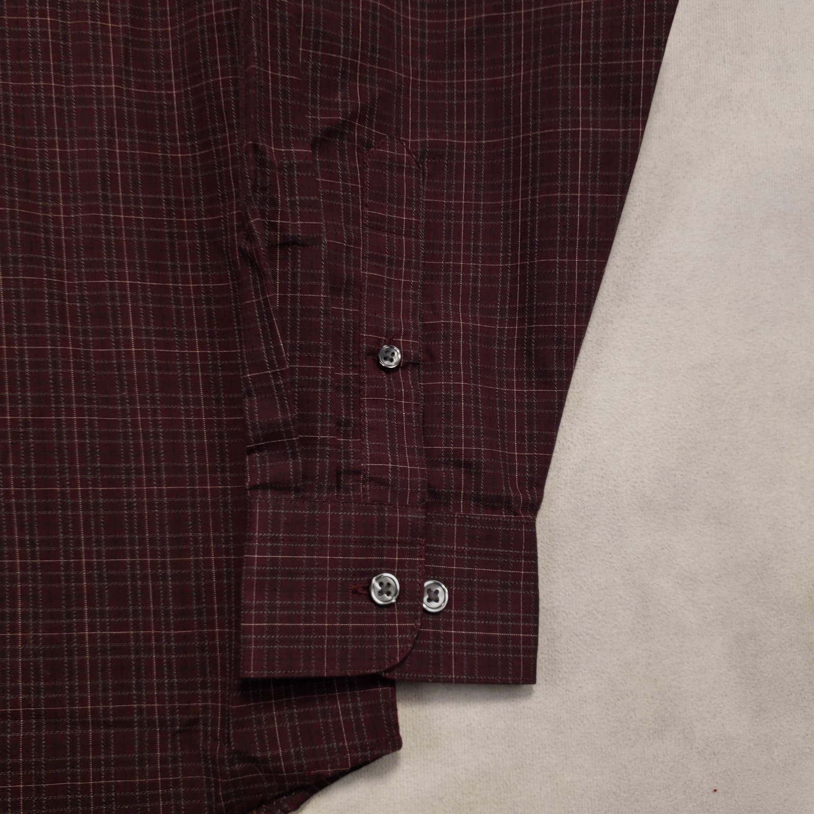 Van Huesen Button Down Shirt Men’s M 15-15.5 Plaid Wrinkle Free Broadcloth NEW