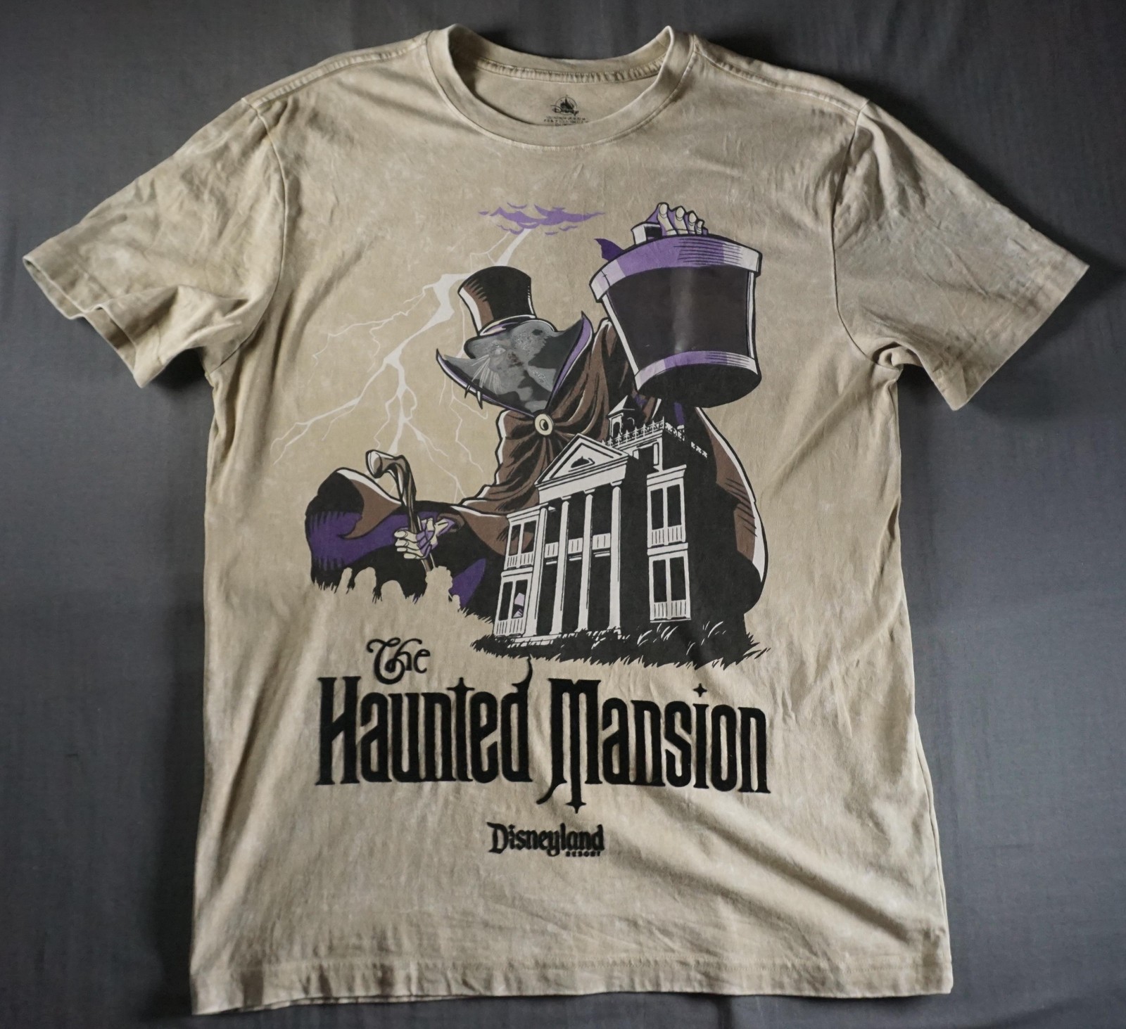 Disney Haunted Mansion Shirt Mens Medium Beige Hatbox Ghost Disneyland Tee