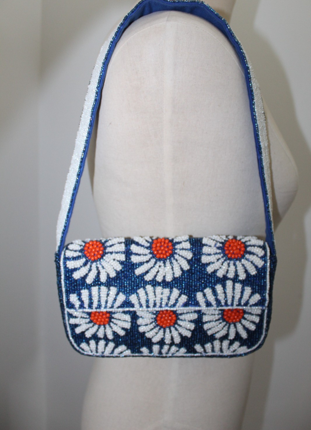 NEW MAEVE Anthropologie Fiona Beaded Daisy Flower Shoulder Bag Handbag