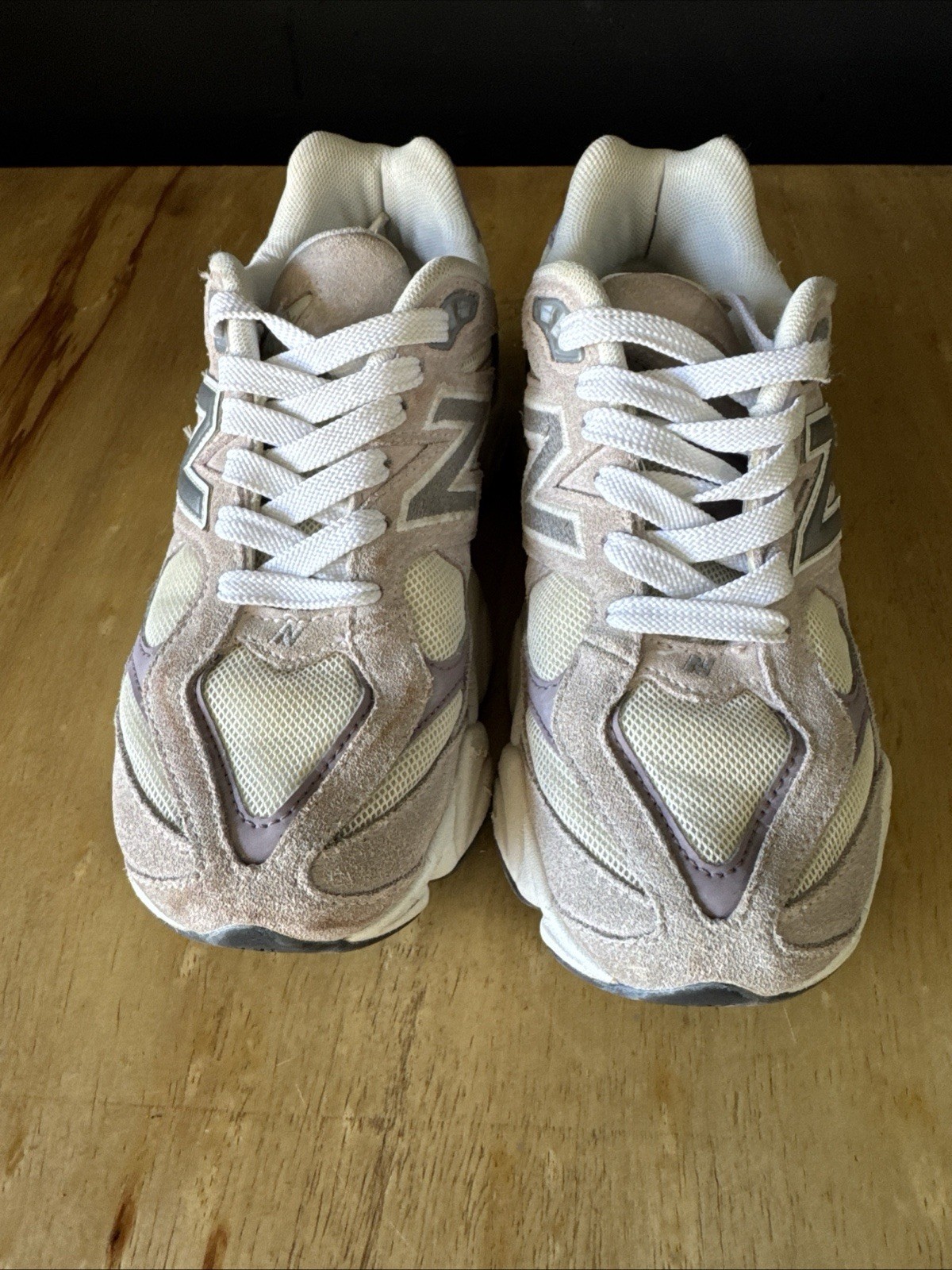 New Balance 9060 December Sky Pink Suede Grey Used Sz 3.5