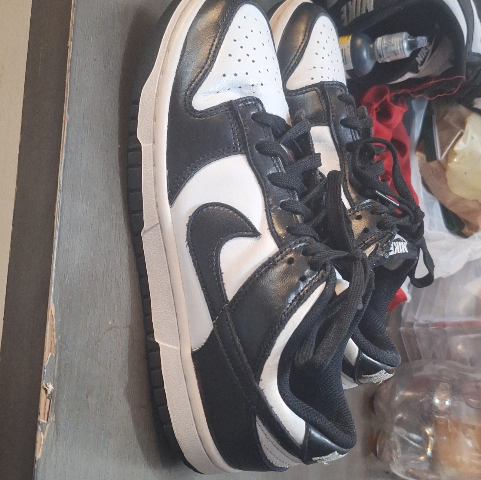 Nike Dunk Men’s Low Top Lace Up Sneakers Black/White Colorblock