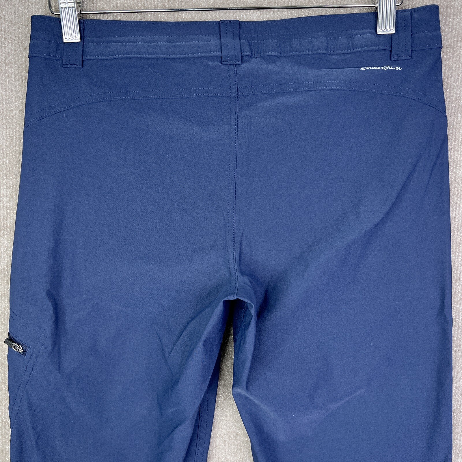 Eddie Bauer Women’s Rainier Guide Pro Capri Pants 6 Navy Blue Nylon Spandex