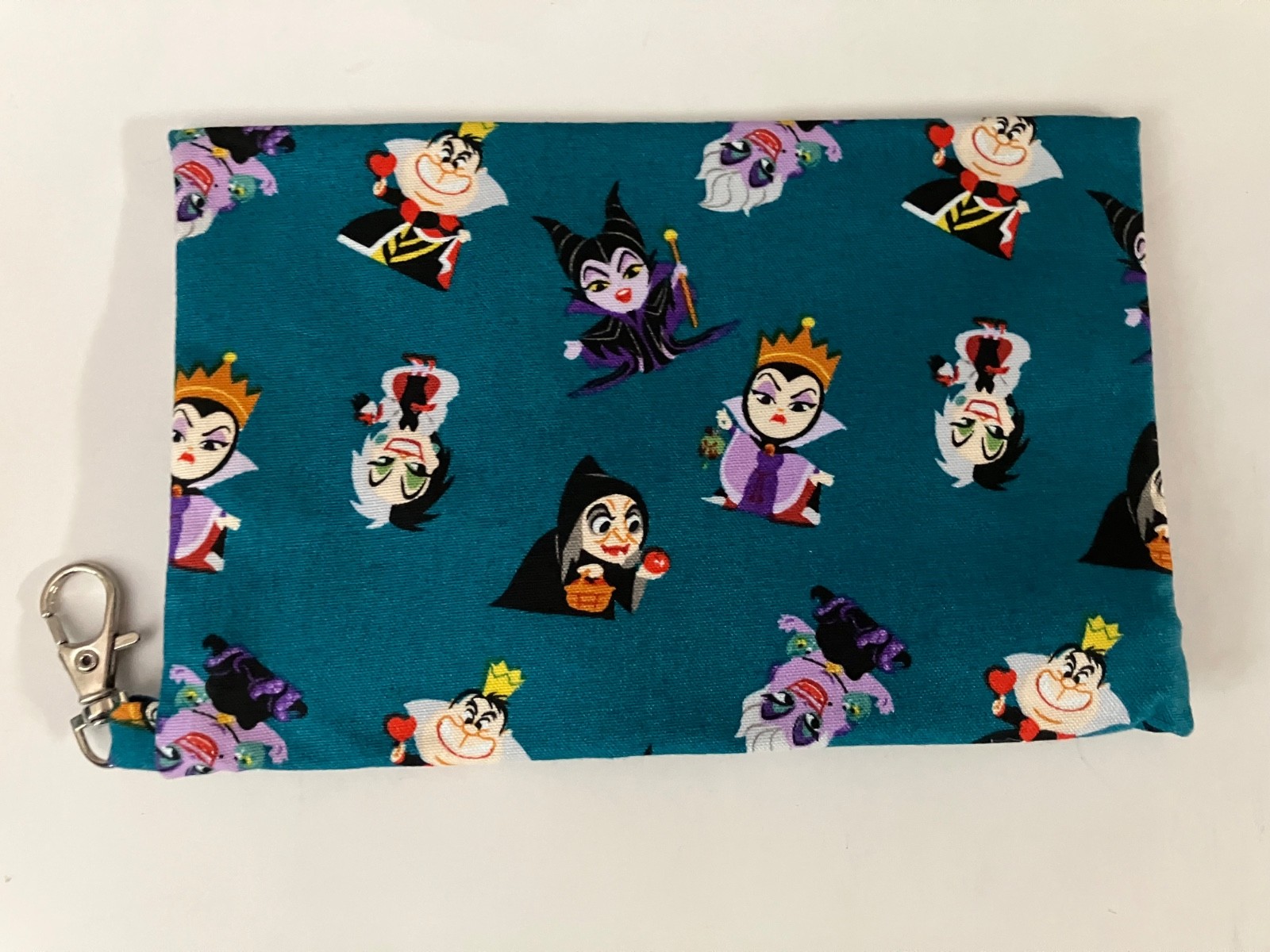 Disney villains small zippered bag