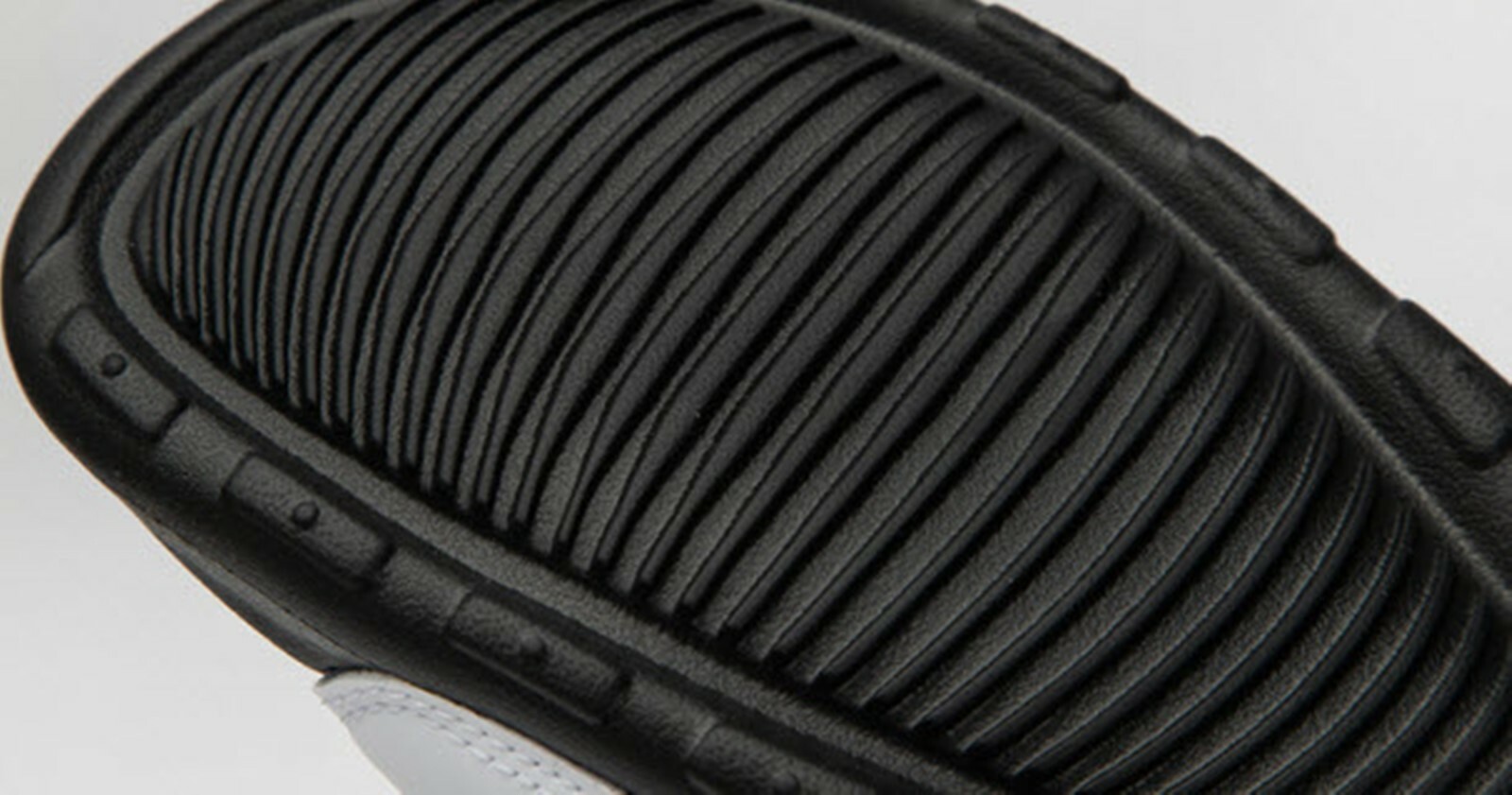 Nike Men Victory ONE Slide Slipper Shoes Black Beach Casual Sandals CN9675-005