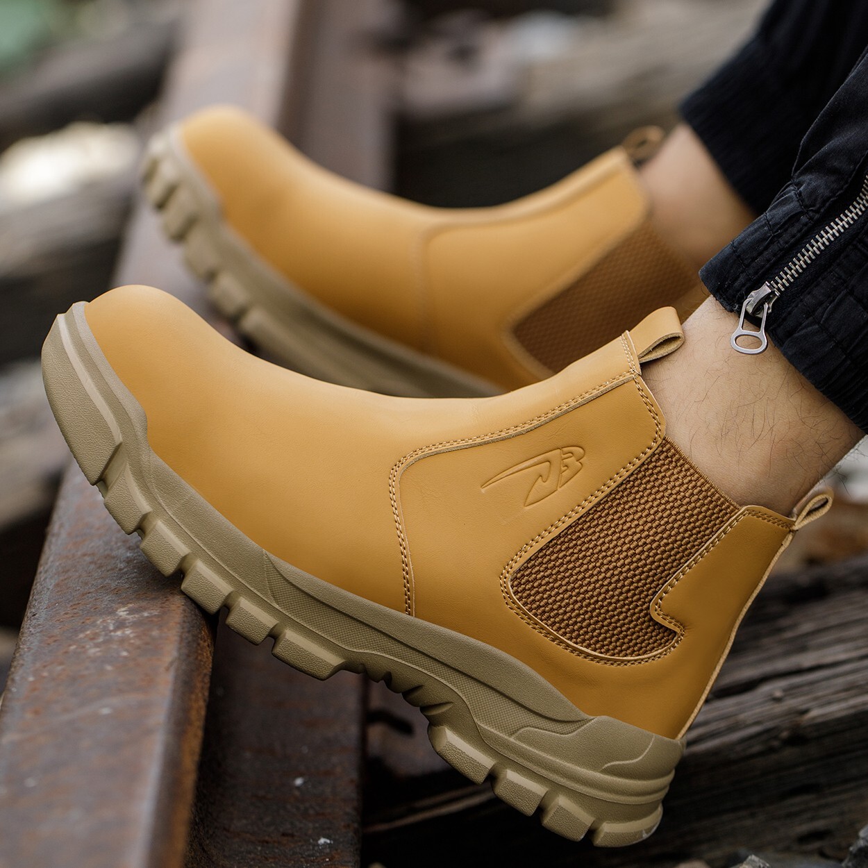 Men’s Steel Toe Work Boots Waterproof Lightweight Safety Shoes Non-Slip boots
