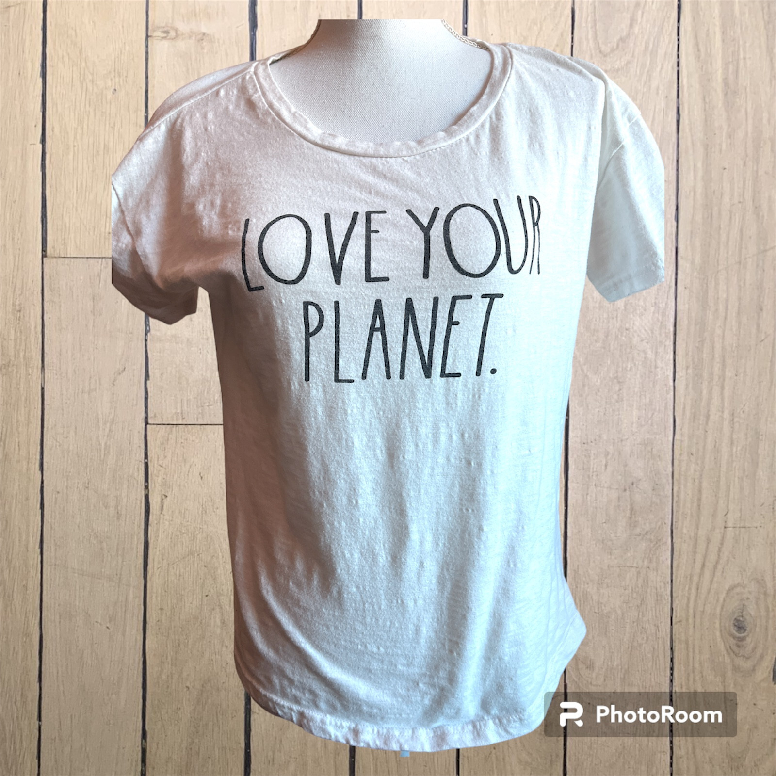 Earth Day, “Love Your Planet” Women’s T-SHIRT Size Medium, White,Rae Dunn