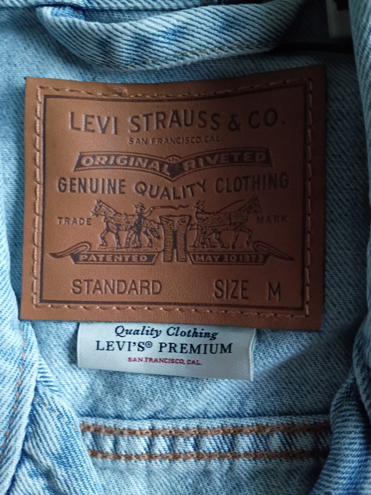 Levi Mens Denim Jacket Light Blue Denim Size Medium Standard Fit