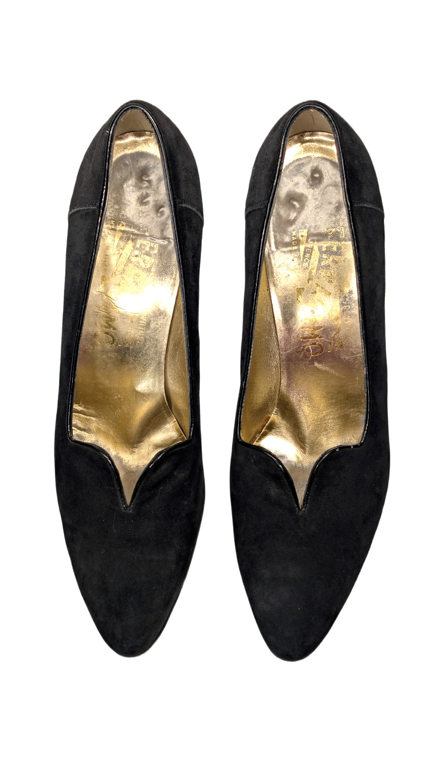 Salvatore Ferragamo 1990’s “Baronessa” Black Suede V-Neck Pumps Heels Size 7AAA