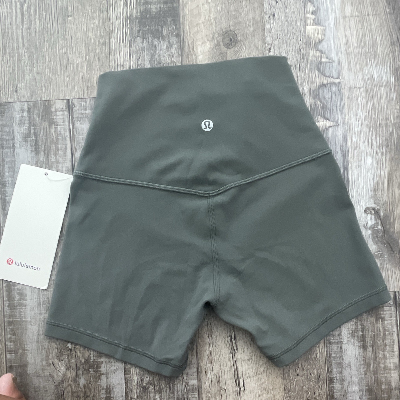 Lululemon Align Women’s Green High Rise Biker Shorts 4″ Inseam Stretch