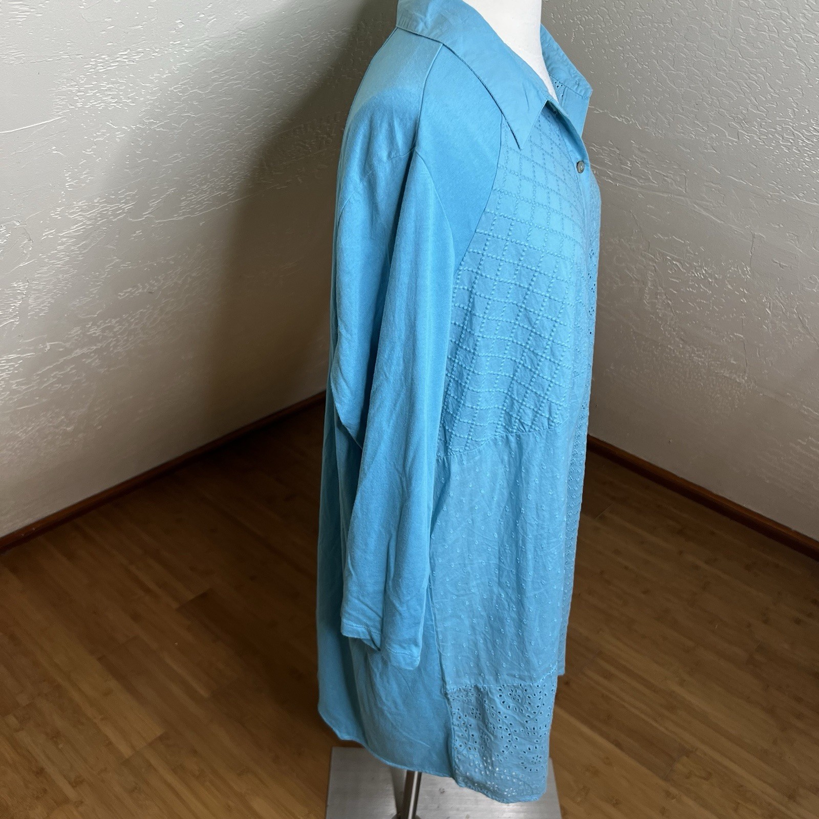 LOGO Lori Goldstein Cotton Eyelet Lace Tunic Top XL Button Down Boho Blue