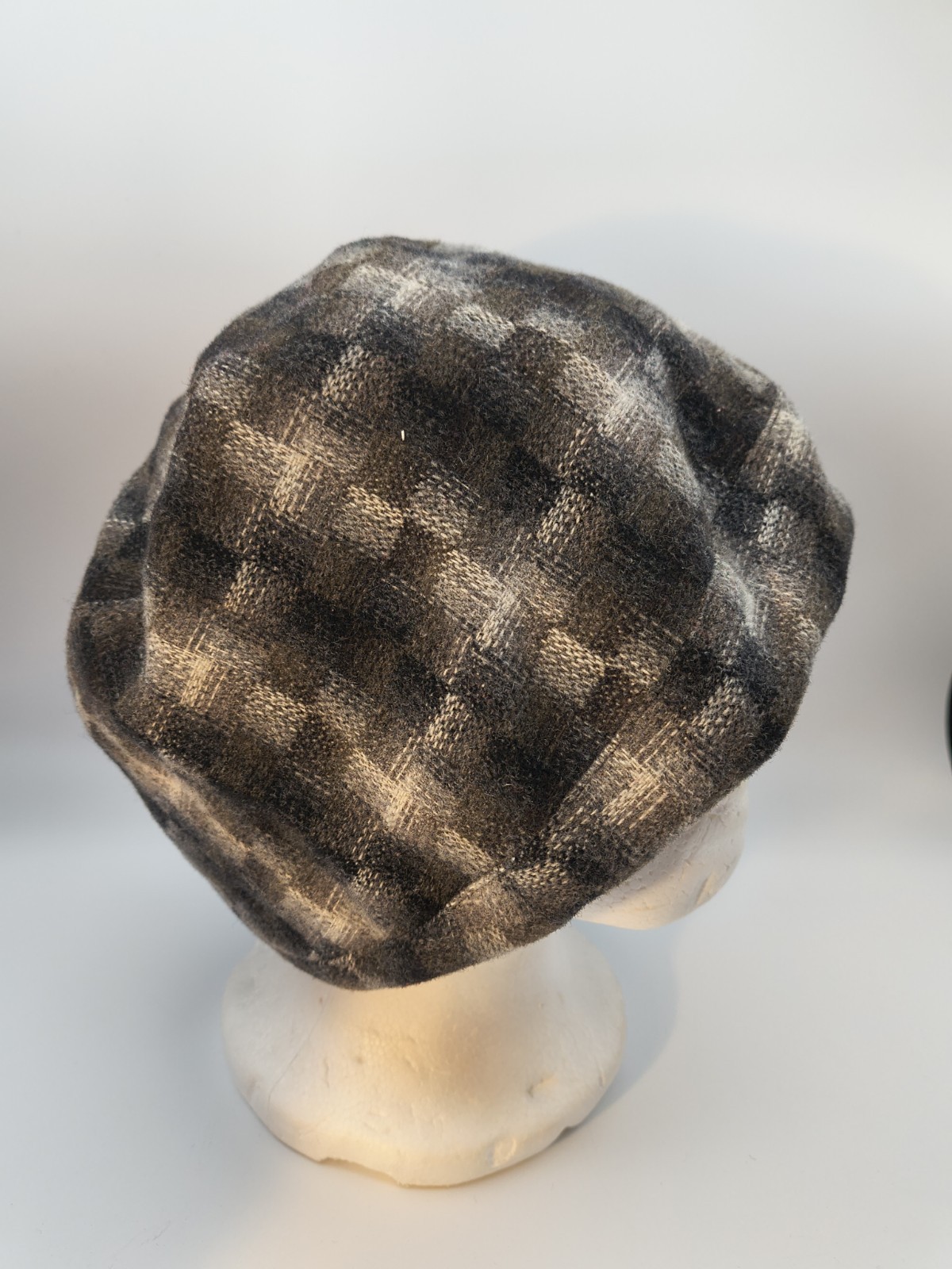 Oska 80% Wool Slouch Hat Plaid Gray Brown 503 Beanie Beret Women’s I – Lined