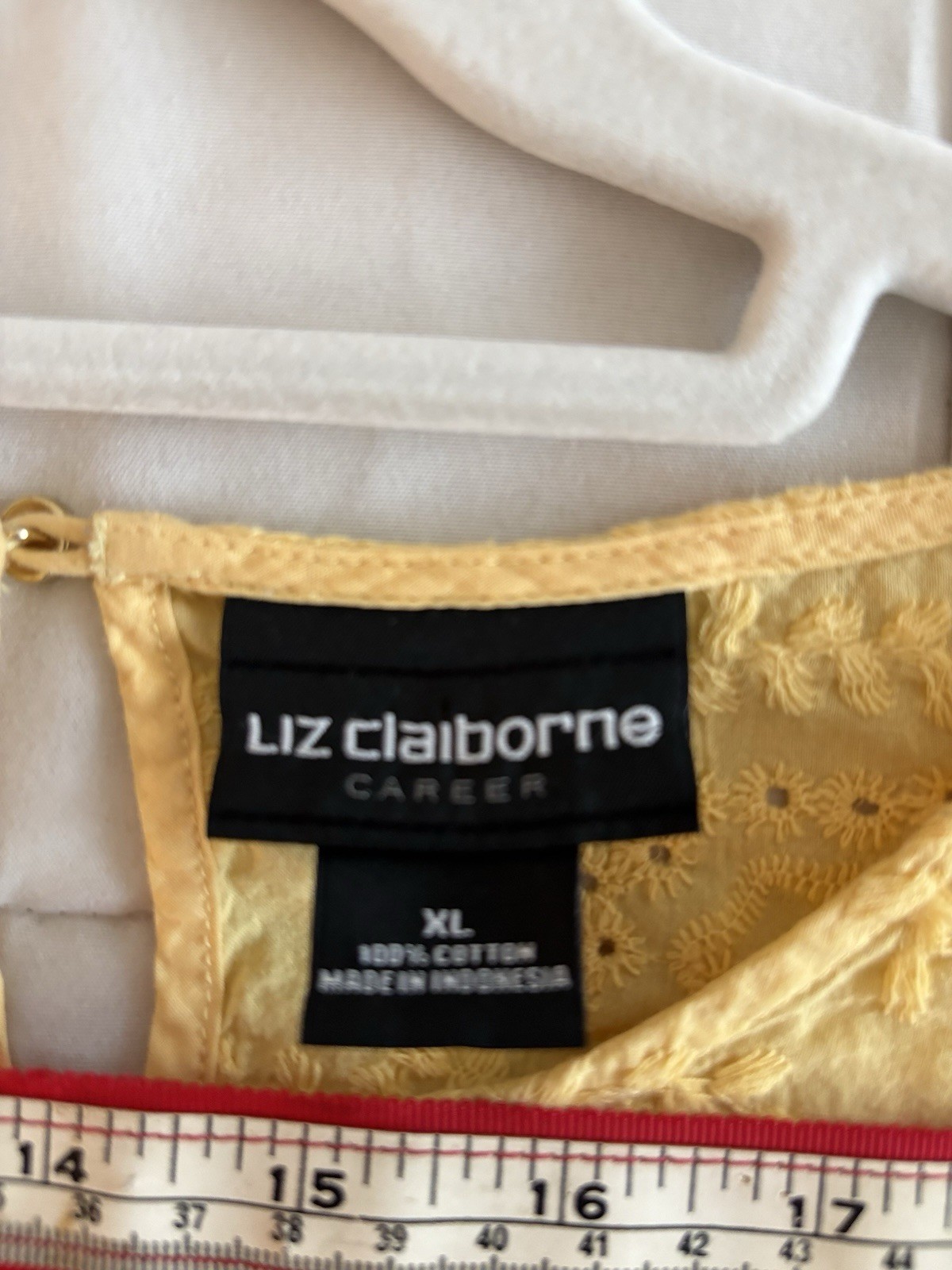 Liz Claiborne SIZE XL Yellow Floral Embroidered Ruffle Tiered Sleeve Top COTTON