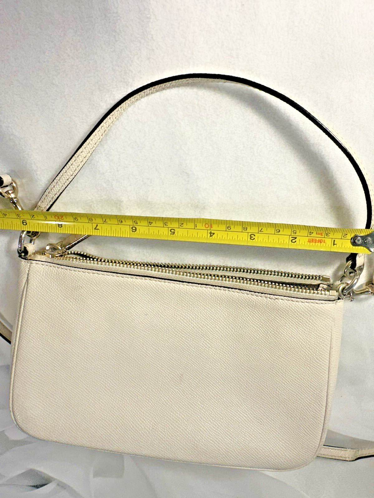 COACH #F25591 Top Handle Pouch in Crossgrain Leather Sz 8.75″ (L) × 5″ (H) ×3″ D
