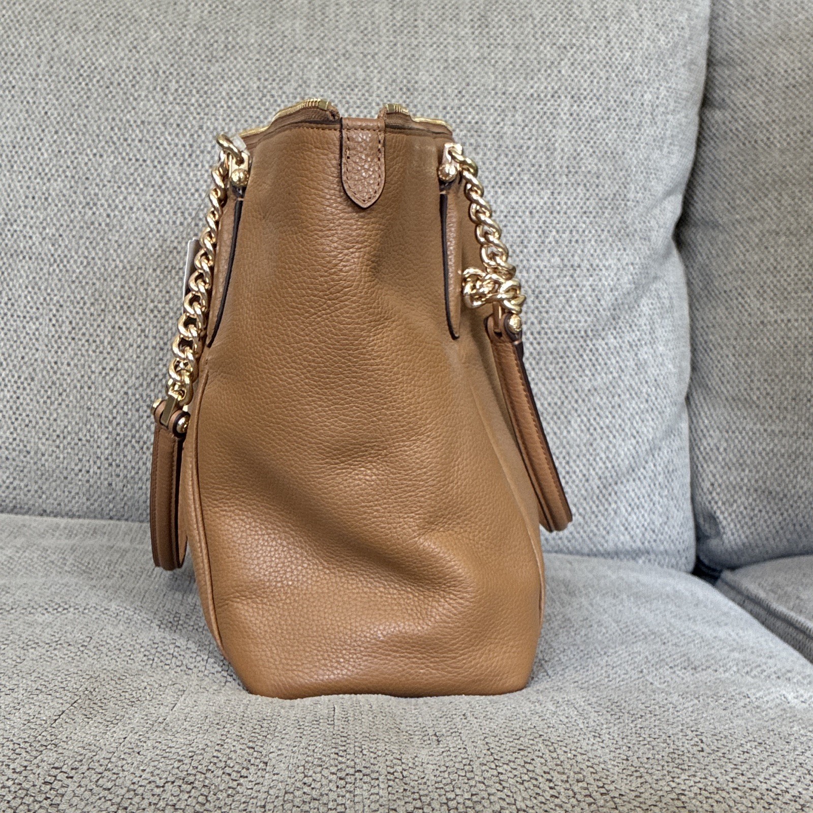 Coach Women’s Pebbled Brown Tote Gold Hardware Zip Top Chain Shoulder Strap