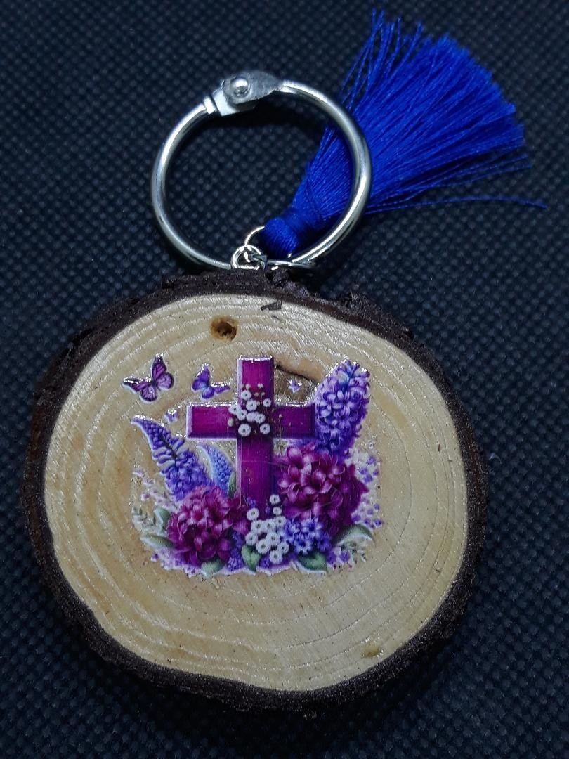 Beautiful Handmade Purple Flowers & Butterfly Wood Round Keychain Tag