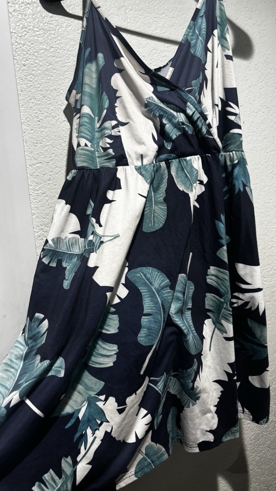 Tropical Leaf Print, Blue And Green Sleeveless Dress Size Large