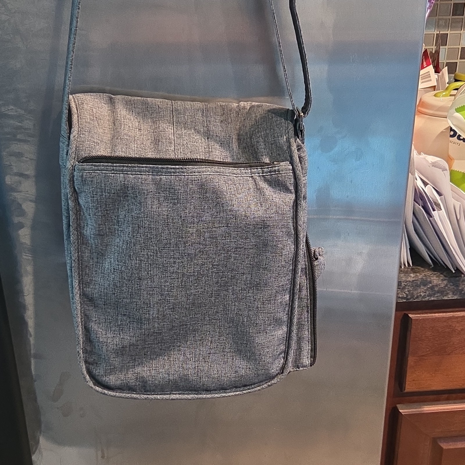 Lug Moped Gray Crossbody Bag Turn-Lock Flap Zip Pockets Organizer Key Holder