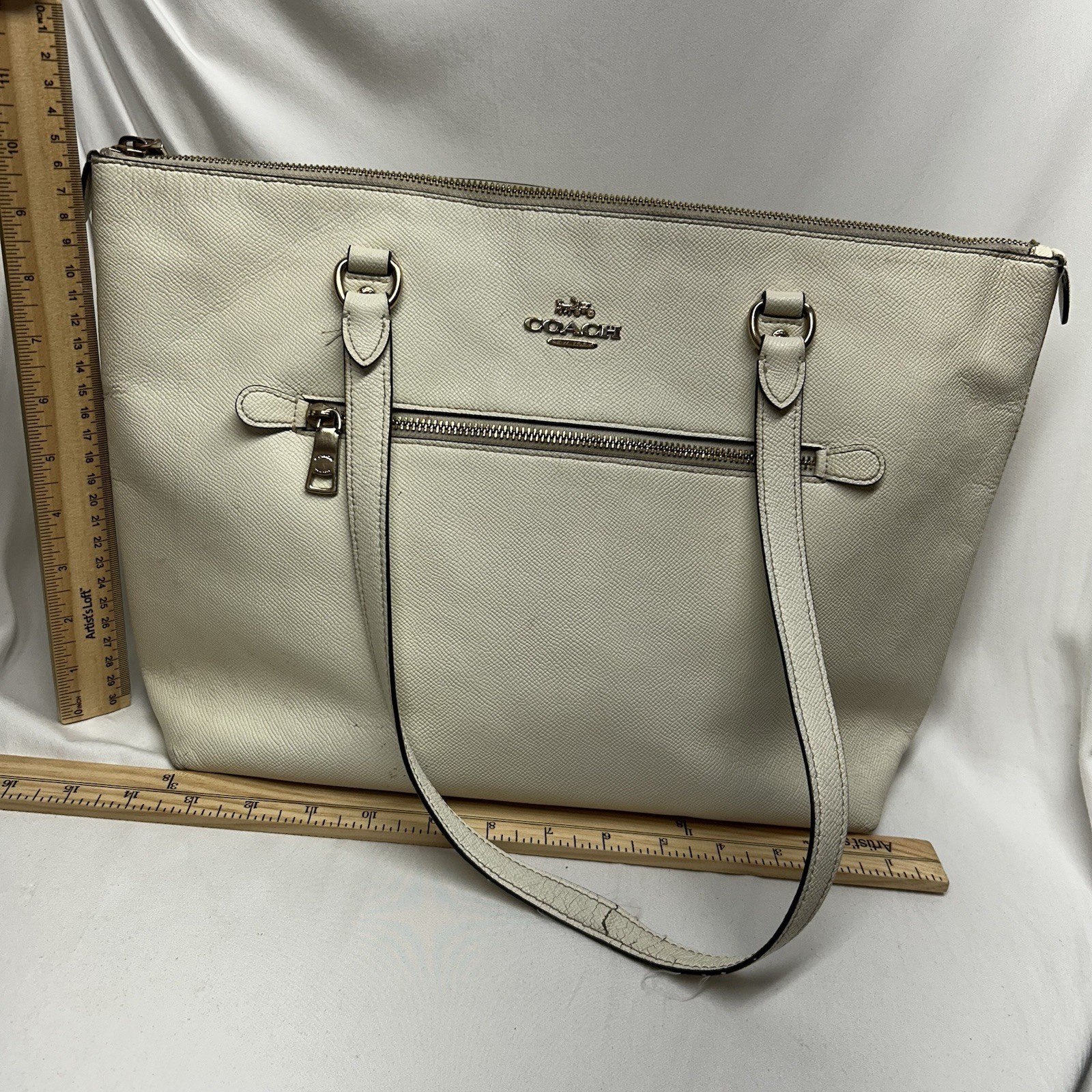 Coach Large Crossgrain Leather Gallery Tote for Women – Chalk White (F79608)