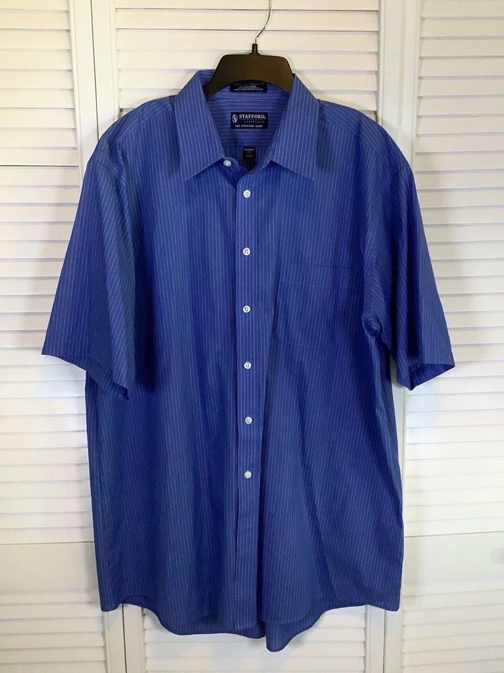 Stafford Travel Broadcloth Short Sleeve Dress Shirt Sz 17.5 Blue Stripe Reg Fit