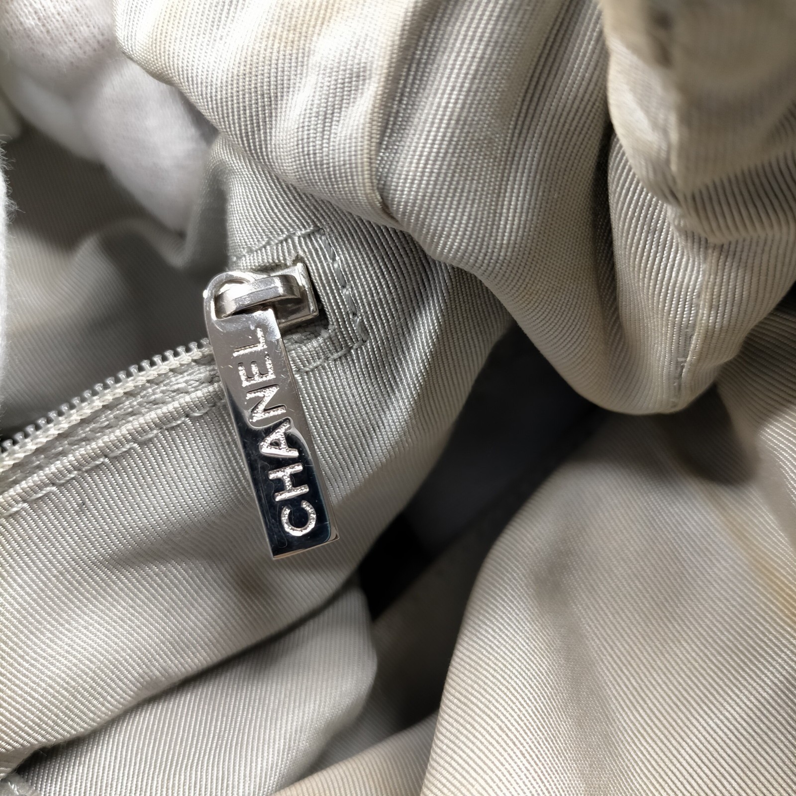 Chanel Tote Bag Navy Blue Denim 462603