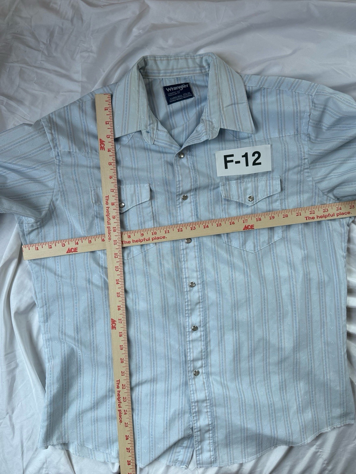 Wrangler Men’s 17 1/2-35 Light Blue Striped Western Pearl Snap Shirt Pockets
