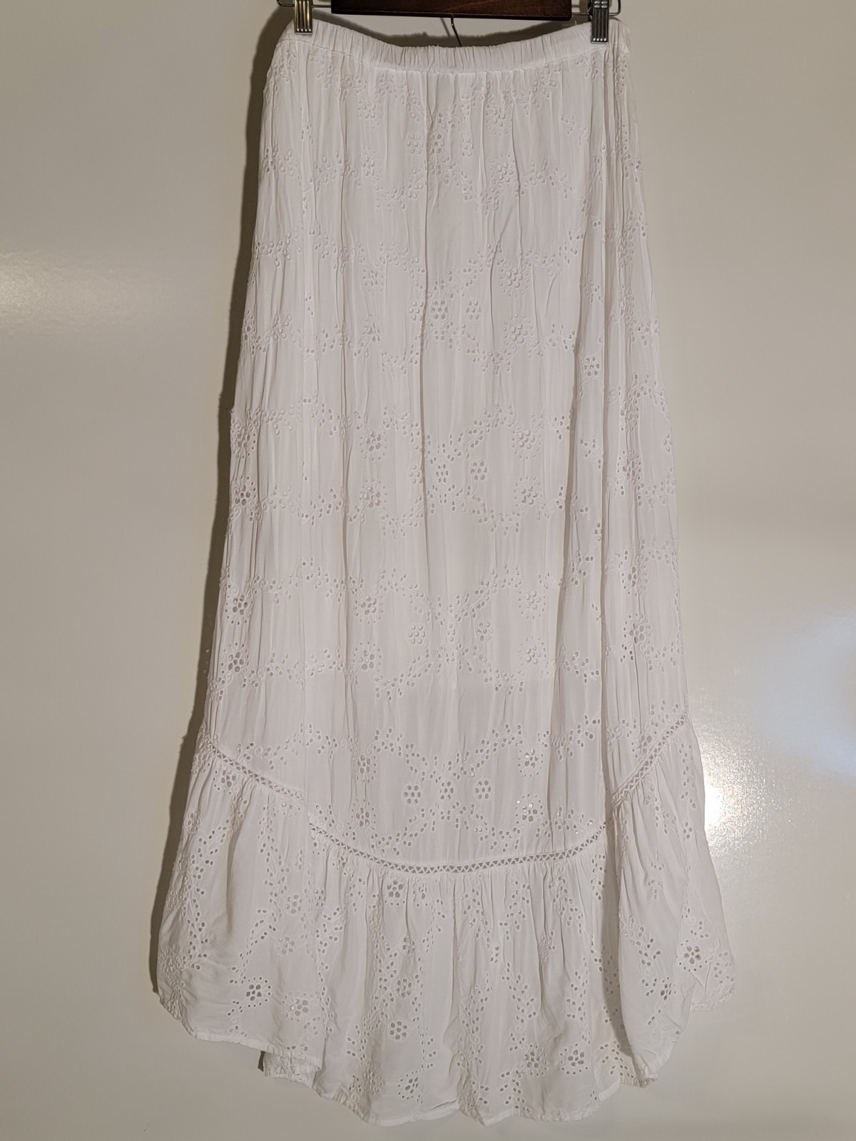 YFB Set Womens Medium White Eyelet Blouse & Skirt Lined 100% Rayon Hand Wash