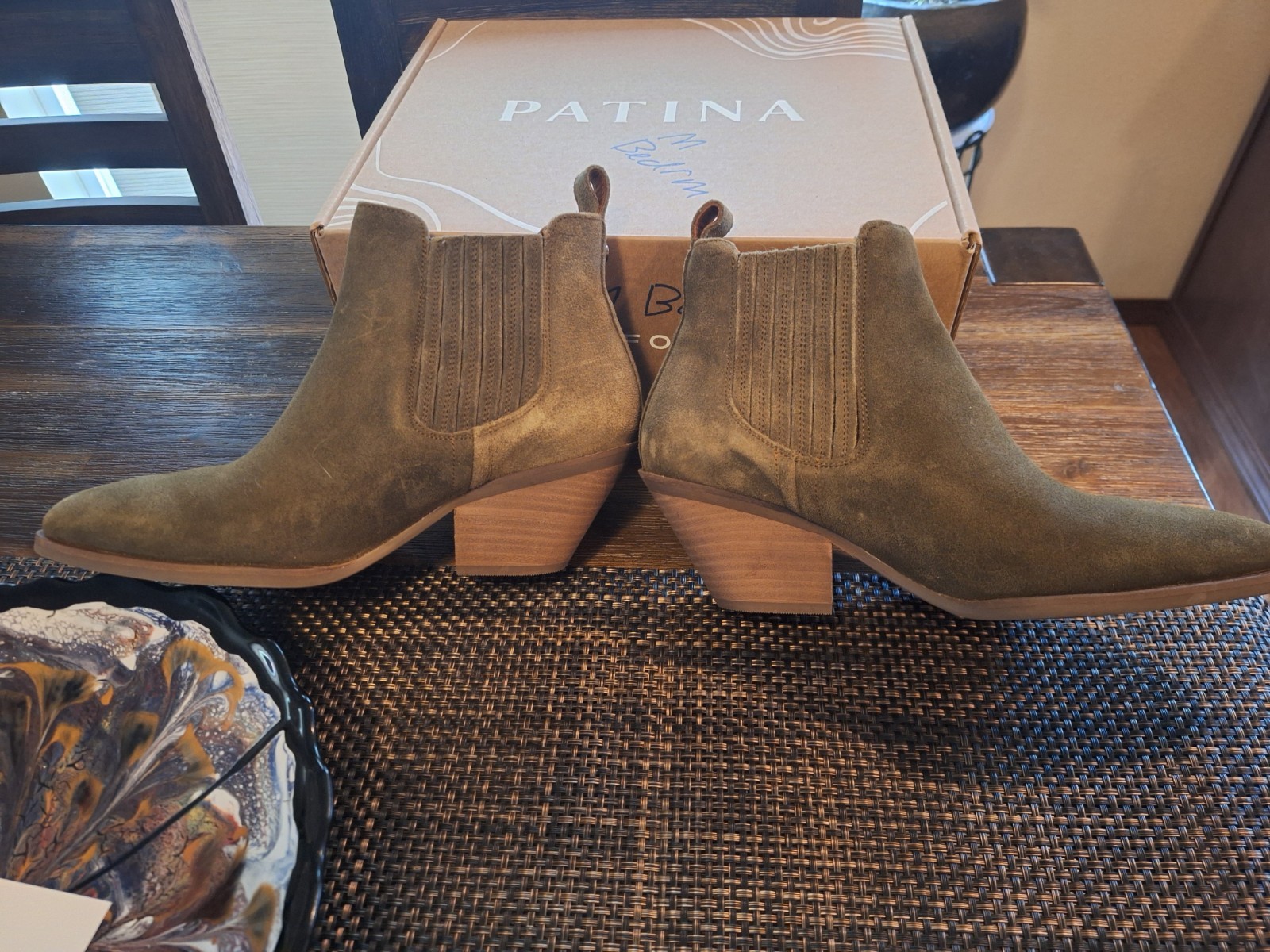 Patina Suede Dakota Western Ankle Boots Olive Green Women’s sz 8 Pointed Toe
