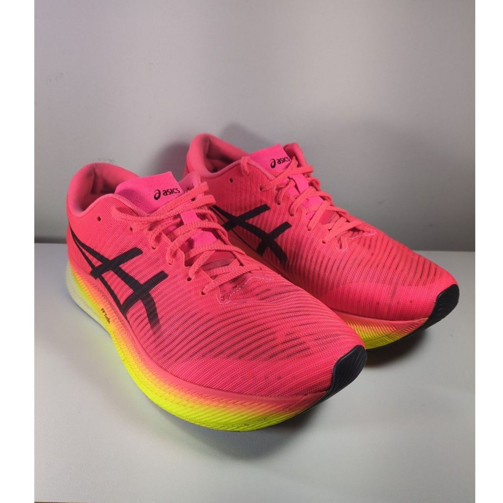 ASICS Metaspeed Sky Running Shoes Men’s 10.5 Pink Yellow Carbon Plate Road
