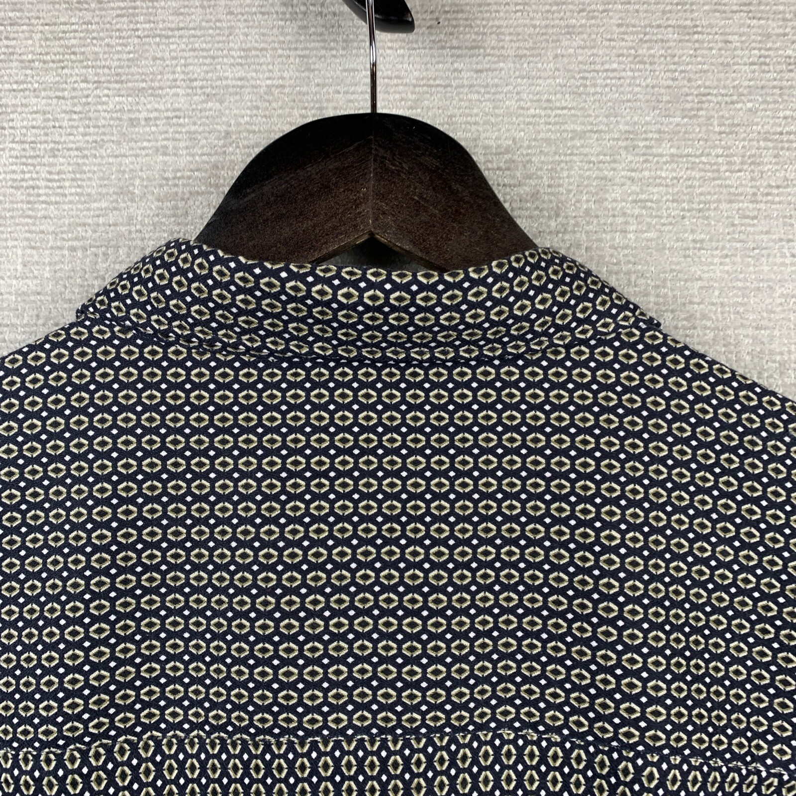 CLAIBORNE Button Up Shirt Men’s Extra Large Black Olive Geometric Modern Casual