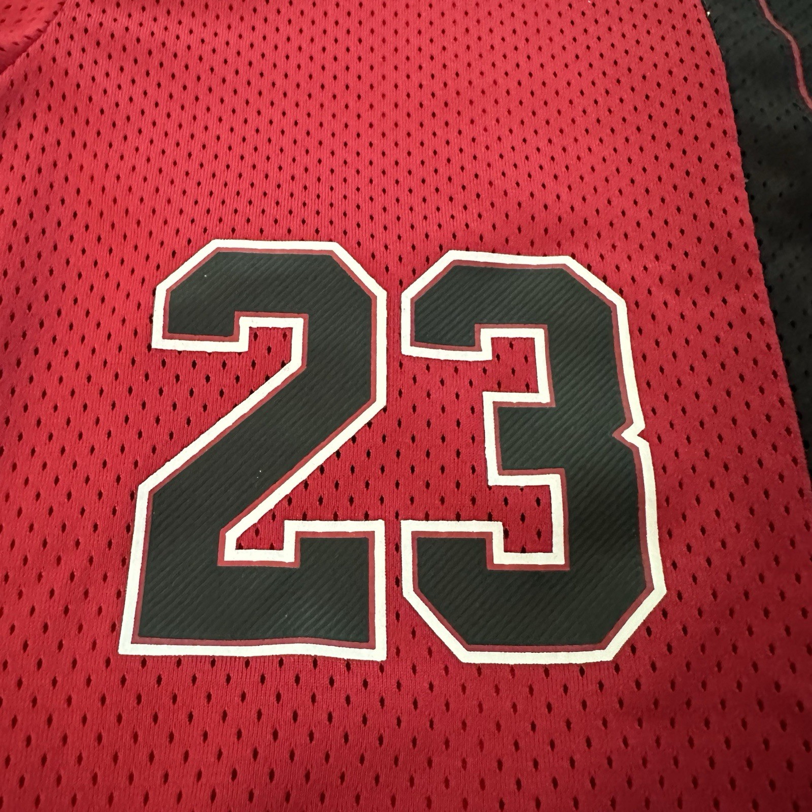 Jordan Play Off Game Grade School Jersey Med Black/Gym Red) Small