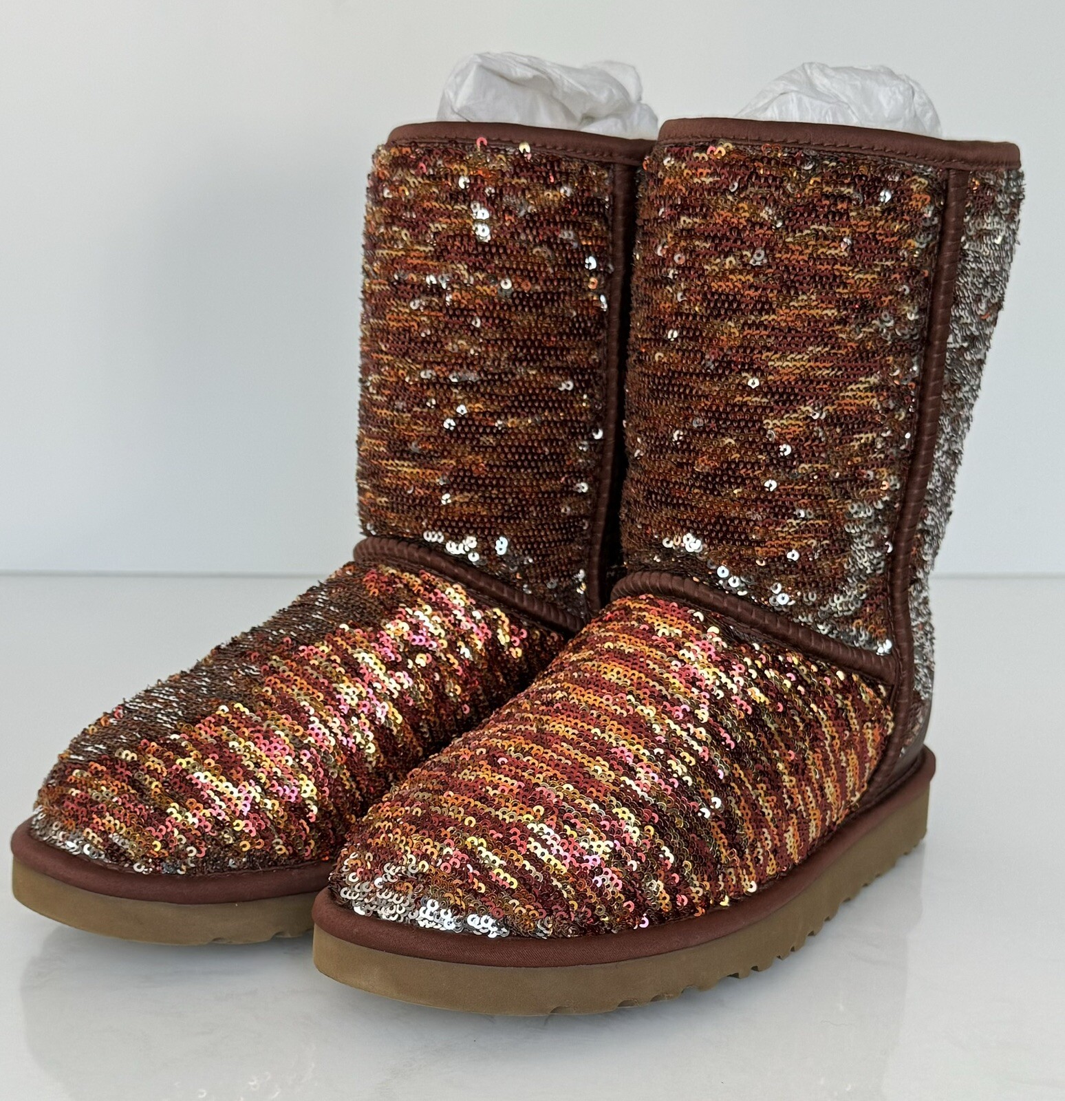 UGG CLASSIC SEQUIN AUTUMN SILVER 2 TONE HOLIDAY EDITION WOMEN SIZE 7 RARE 🔥