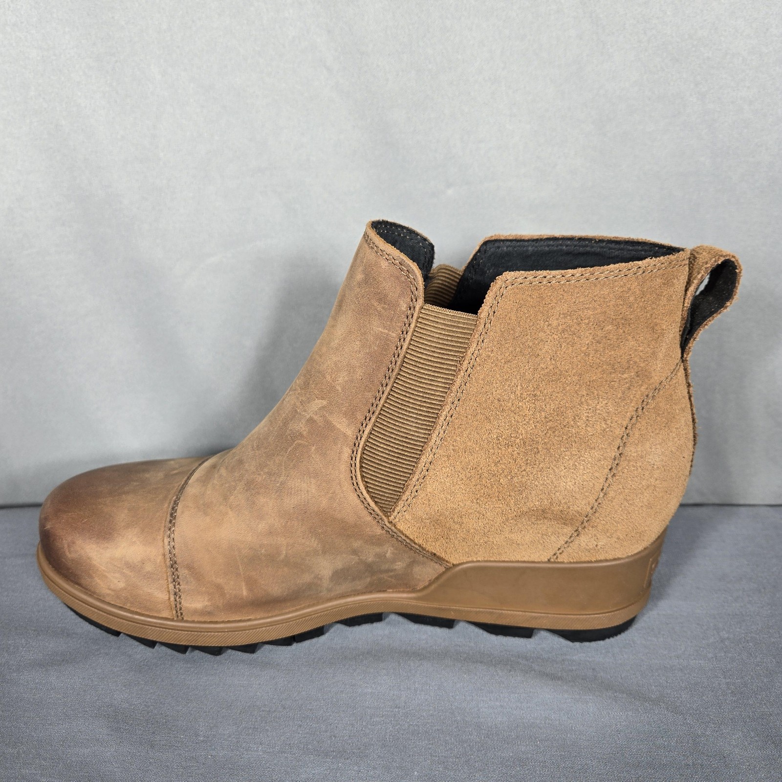 Sorel Evie Chelsea Boots Womens 8 Brown Leather Ankle Booties Lug Soles Slip On