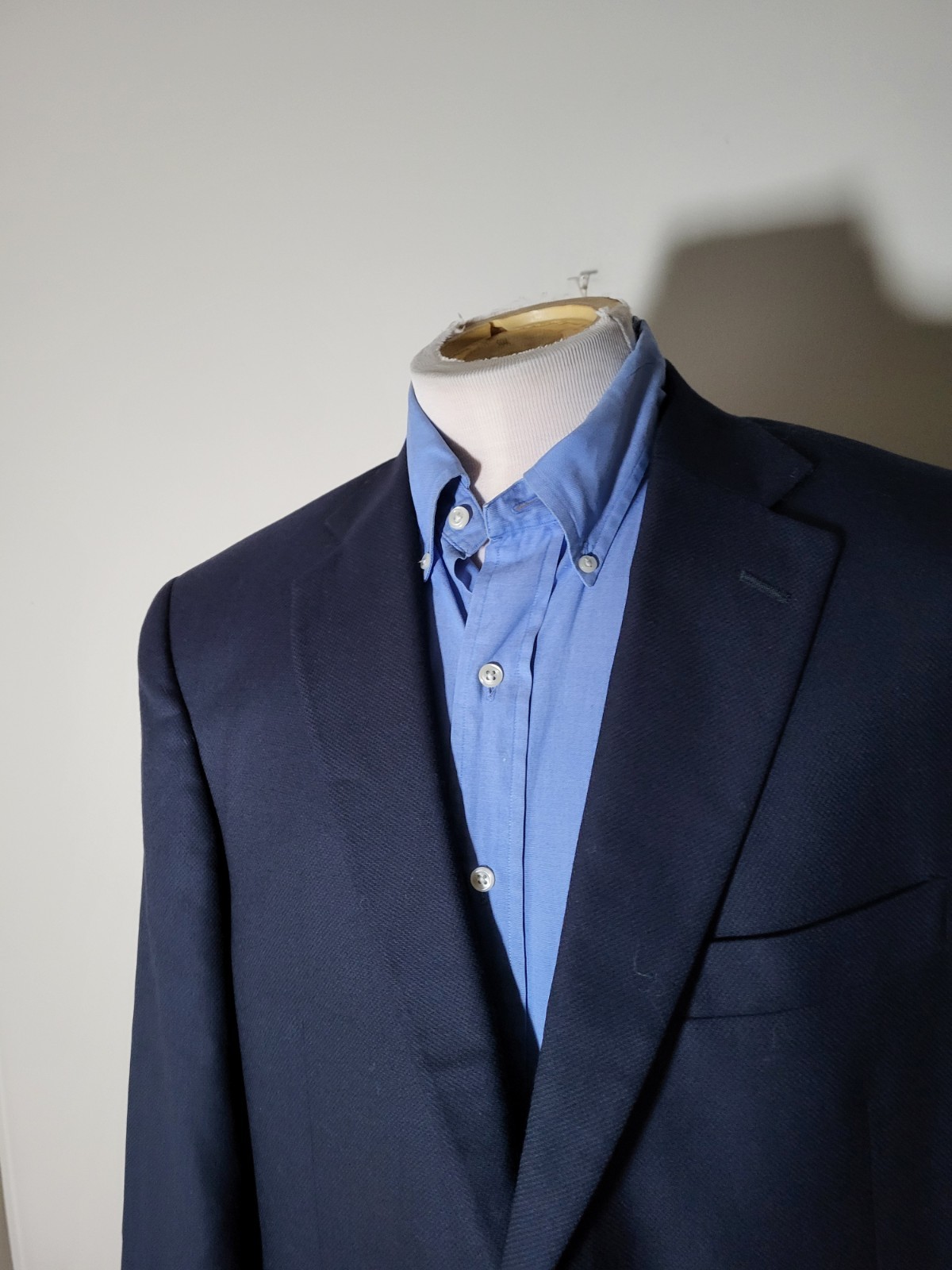 Hart Schaffner Marx Gold Trumpeter Navy Hopsack Silver Button Blazer 44R 44S