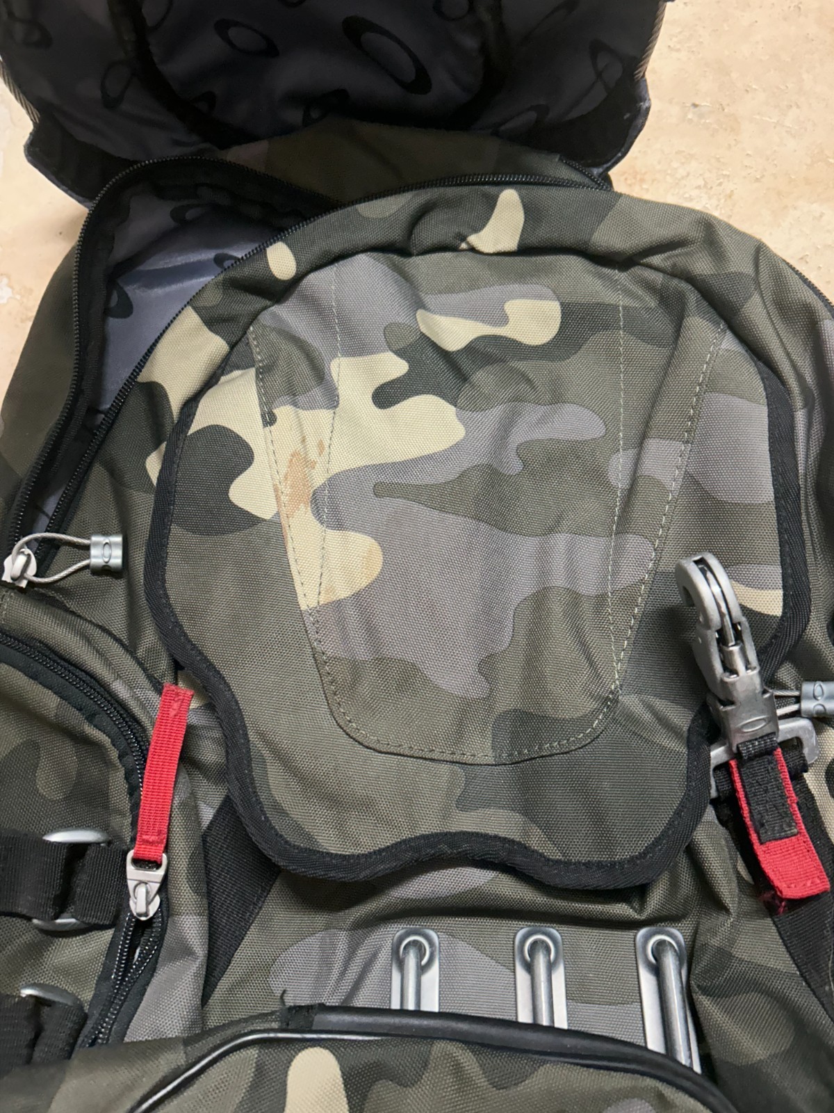 OAKLEY KITCHEN SINK BACKPACK Herb Camo 34L Tactical Field Gear Day Pack Bag