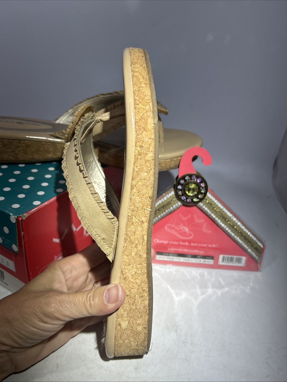 Lindsay Phillips Camel Beige Switchflops Flip Flops W10 NEW STRAP Size 10
