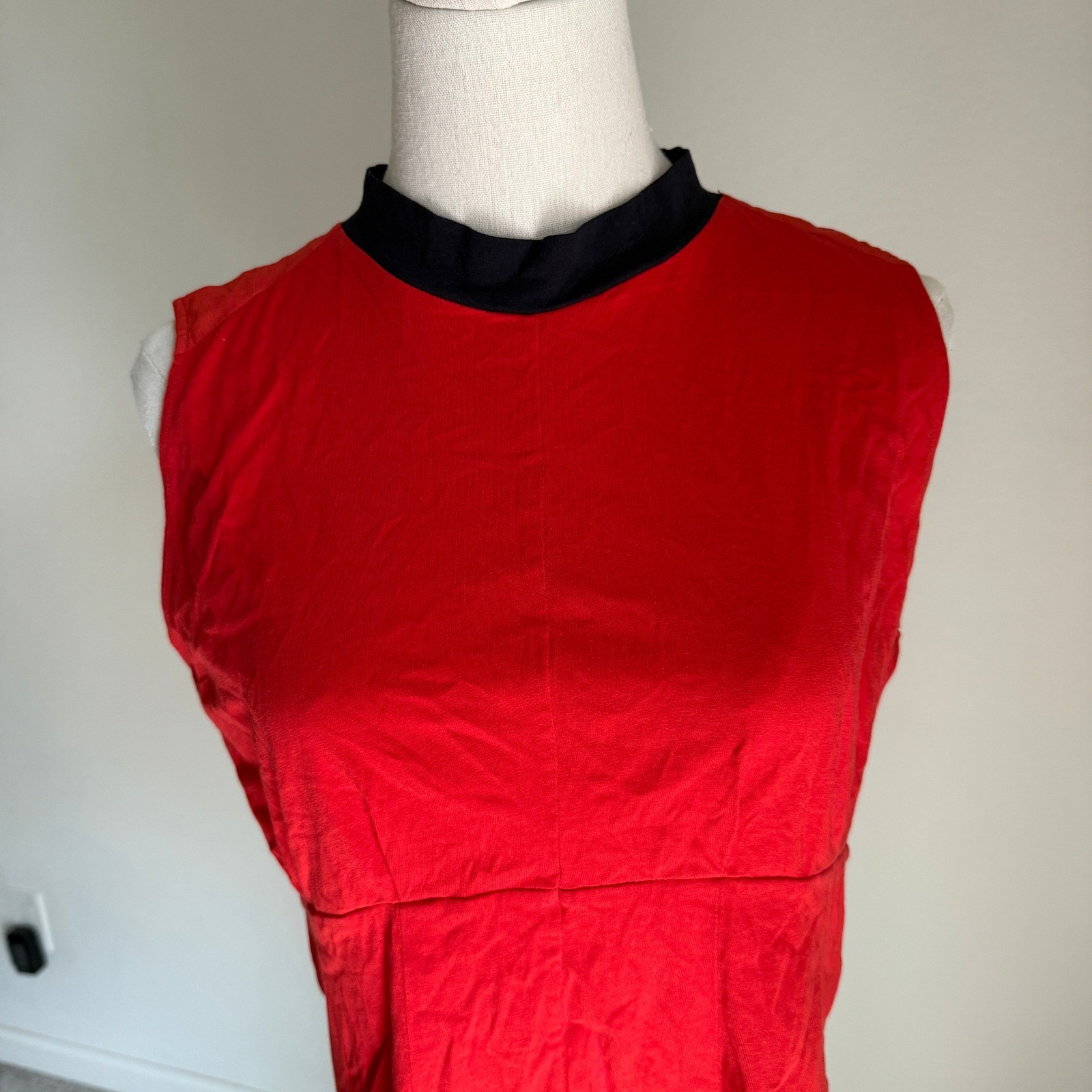 Marni Women’s Sleeveless Top Size 42 Red Black High Neck Career