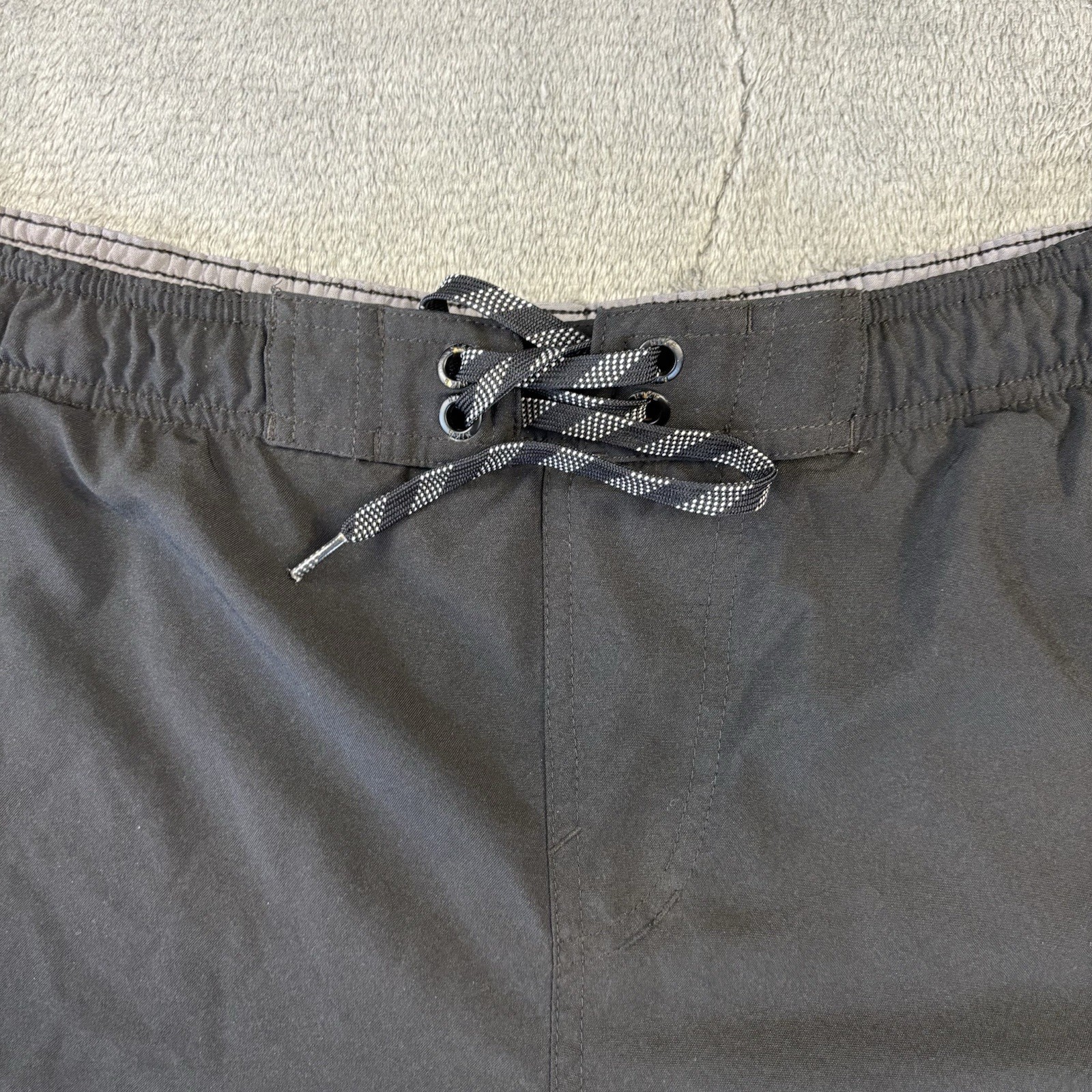 Nike Short Mens L Black Gray Core Contend 9 Volley Swim Trunks Beach Pool Summer